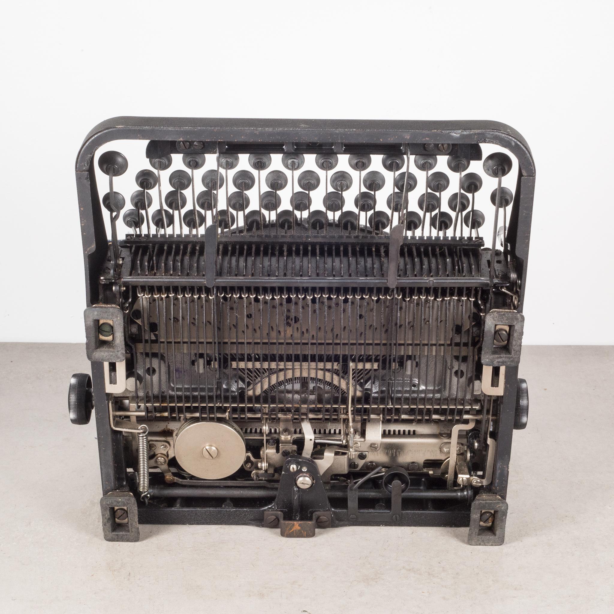 20th Century Fully Refurbished Remington Portable Noiseless Typewriter, c.1932
