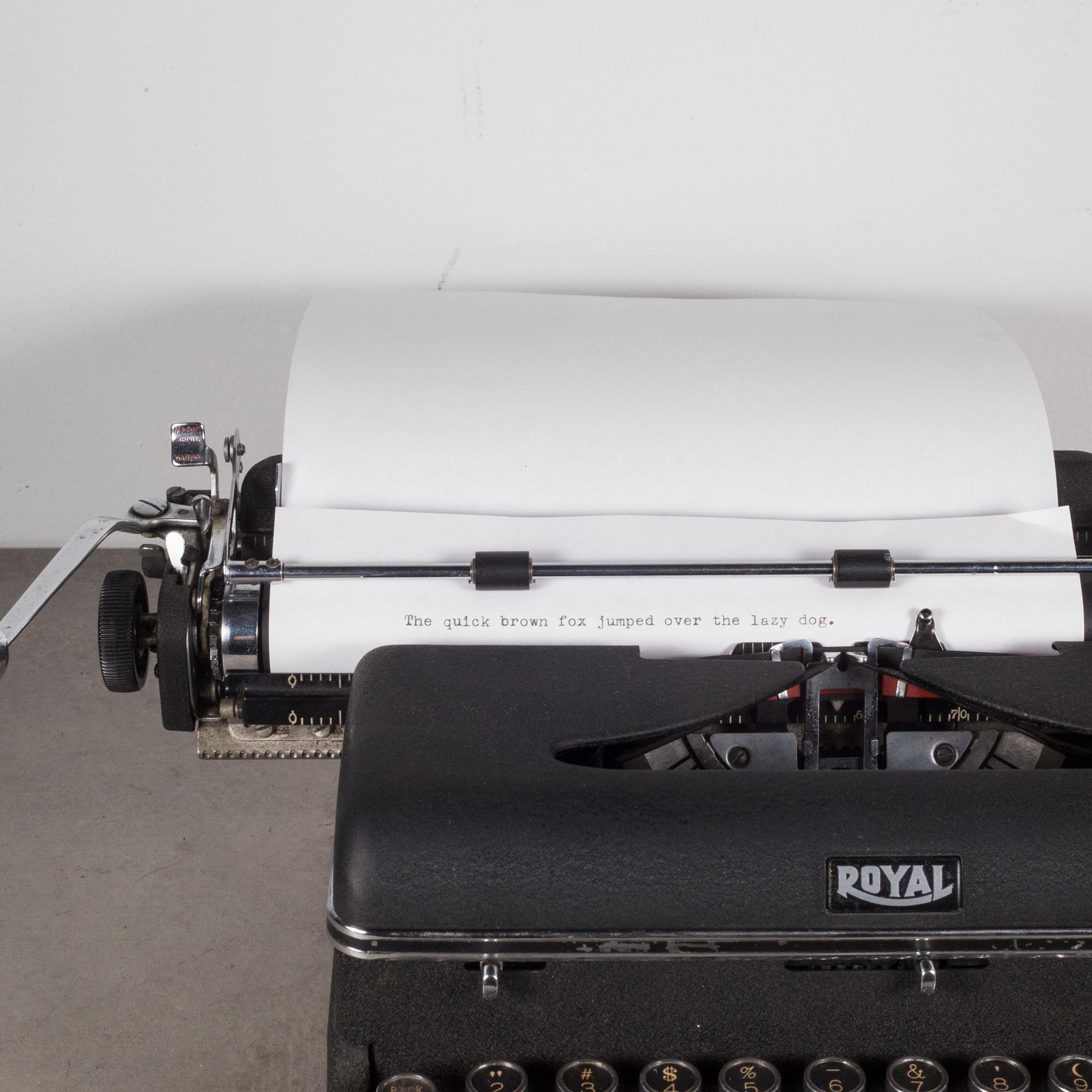 Metal Fully Refurbished Royal Quiet DeLuxe Typewriter with Black Crinkle Finish c.1939