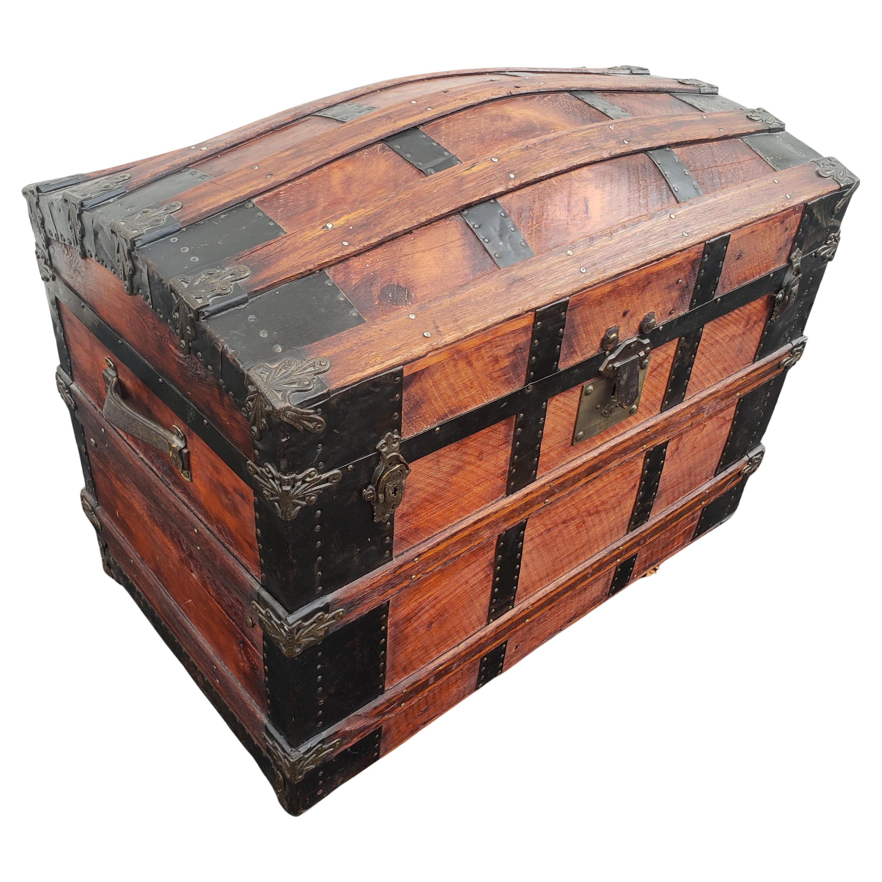 Fully Renovated American Dome Top Cedar Trunk, circa 1880s For Sale 2