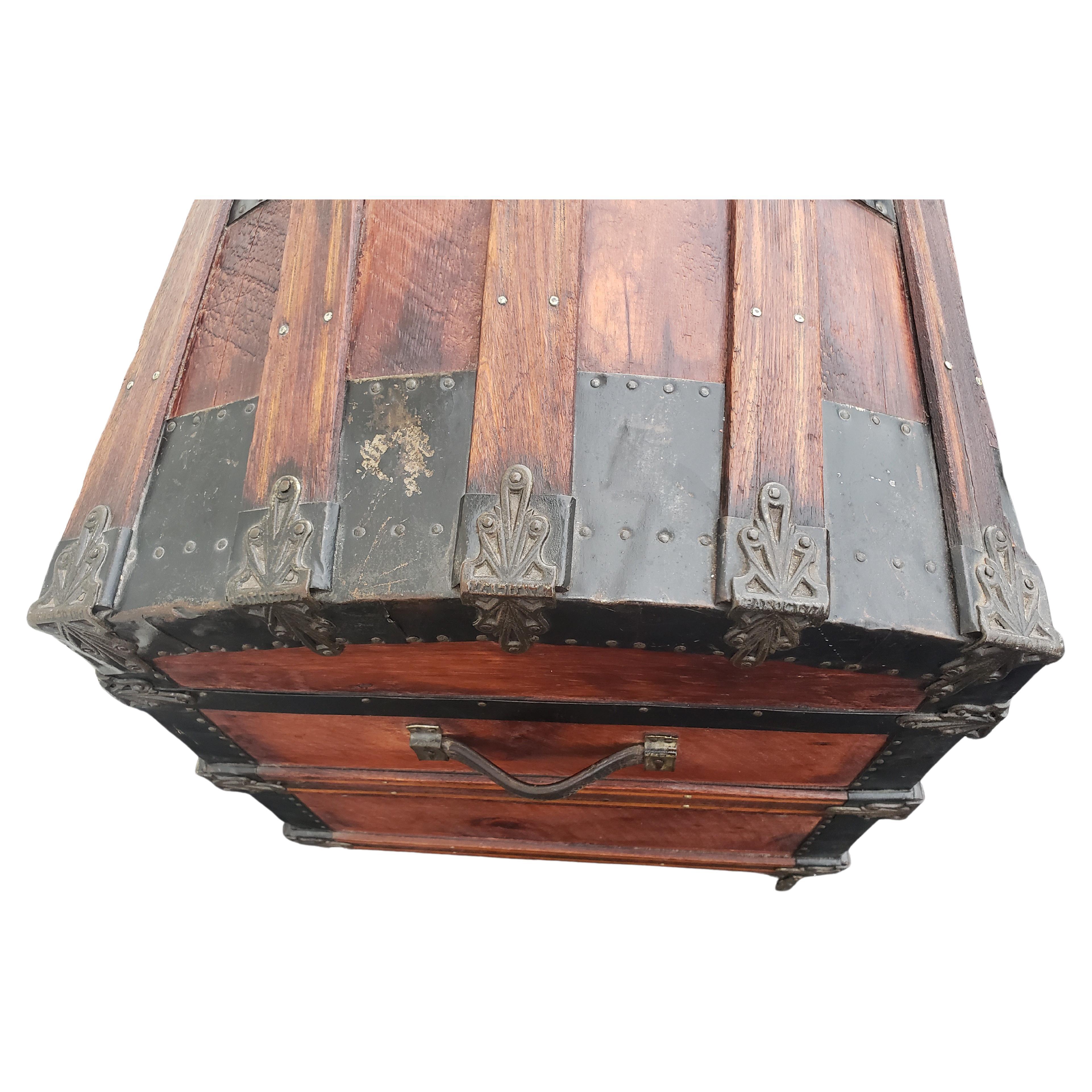Fully Renovated American Dome Top Cedar Trunk, circa 1880s For Sale 4