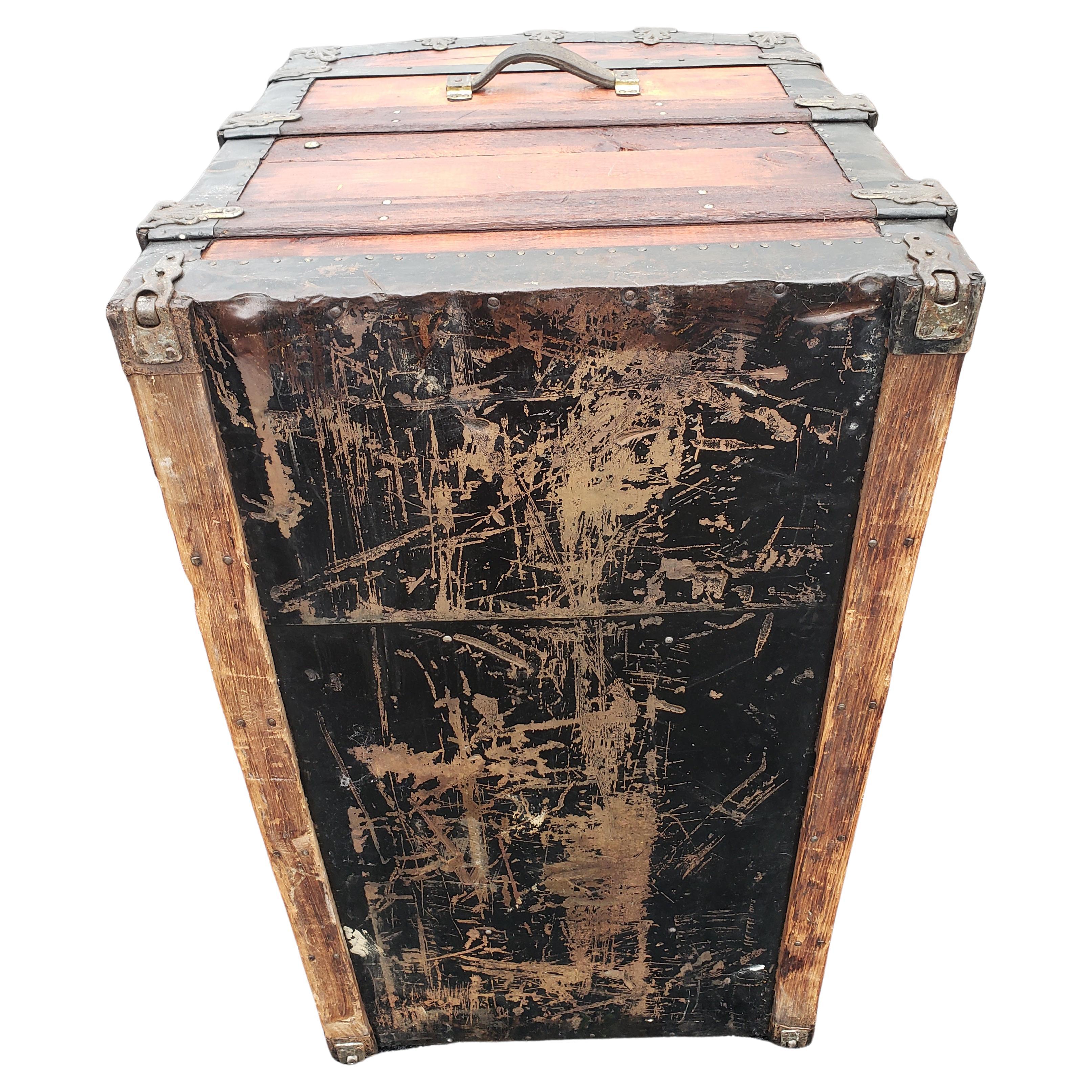 Fully Renovated American Dome Top Cedar Trunk, circa 1880s For Sale 7