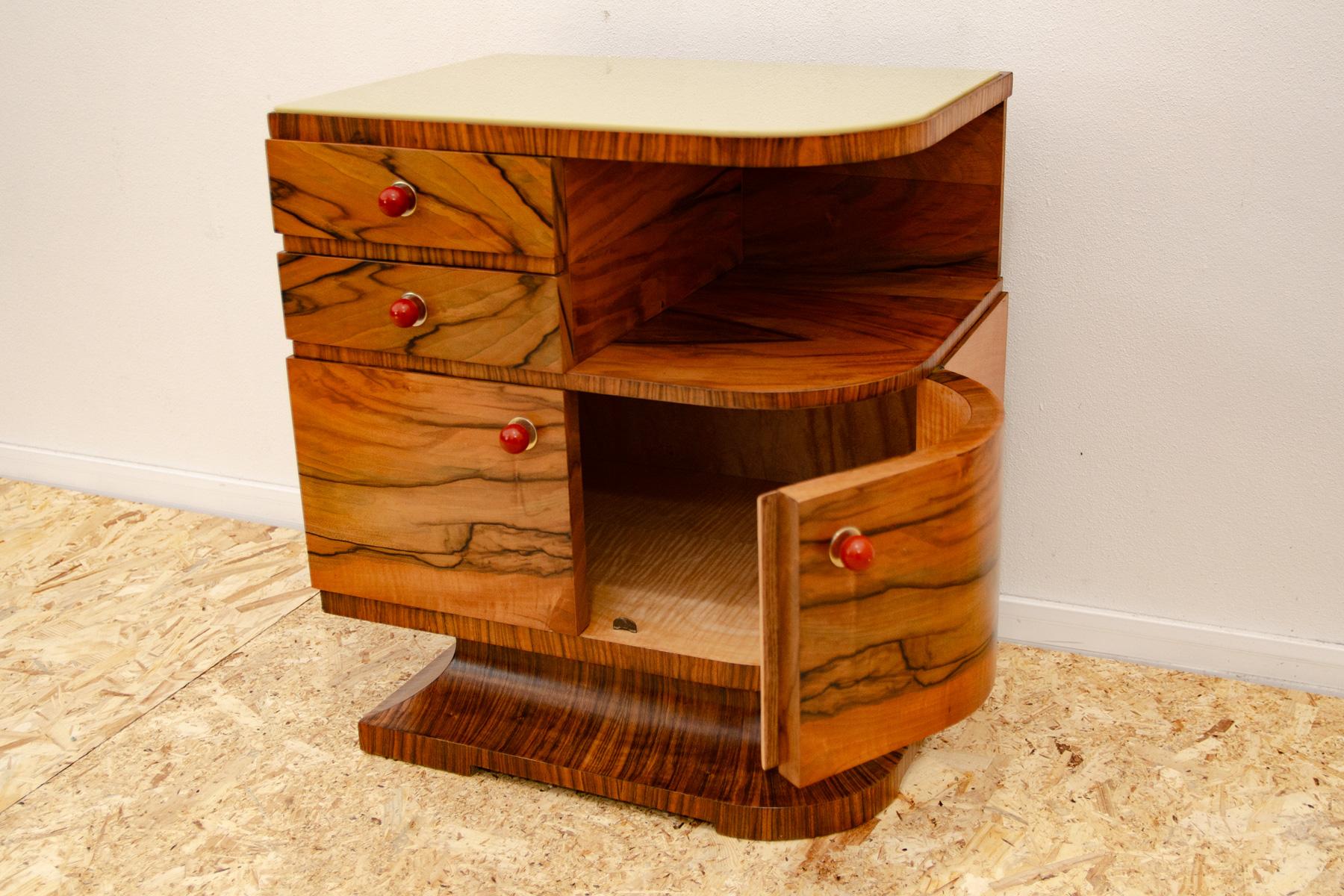 Fully renovated ART DECO bedside table, bar, Czechoslovakia 1930´s For Sale 1