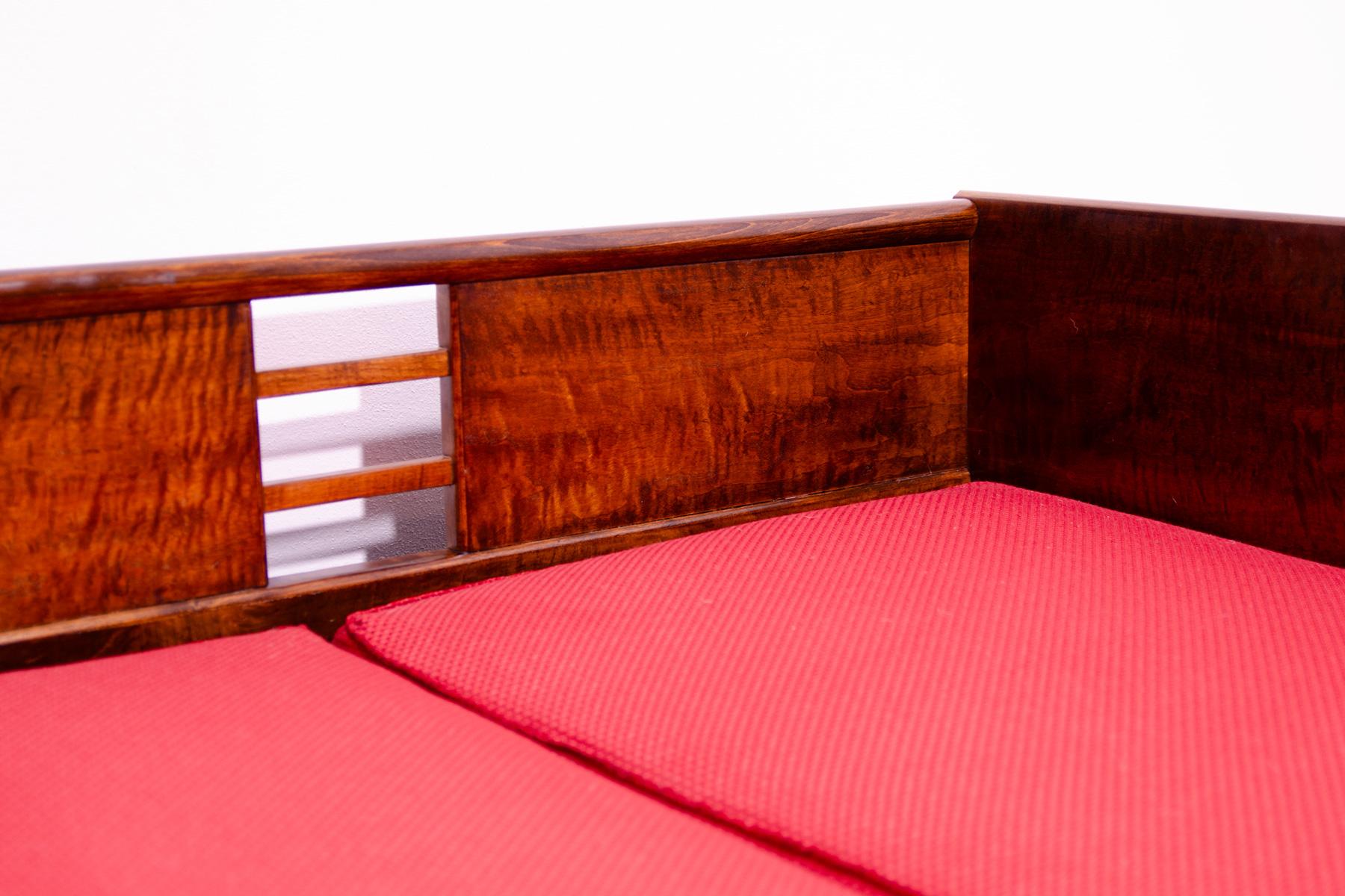 Fully renovated ART DECO sofa, 1930´s, Czechoslovakia For Sale 9