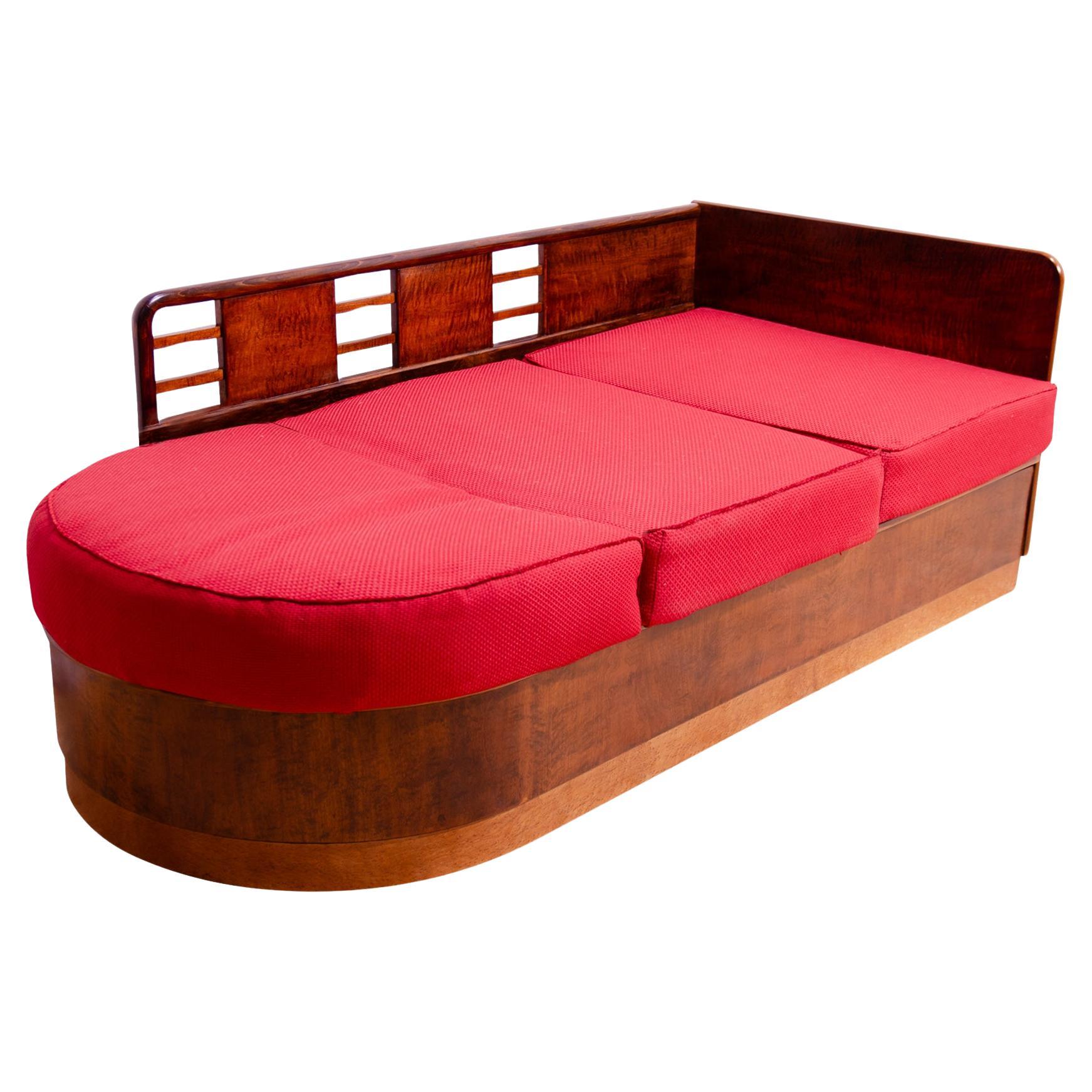 Fully renovated ART DECO sofa, 1930´s, Czechoslovakia For Sale