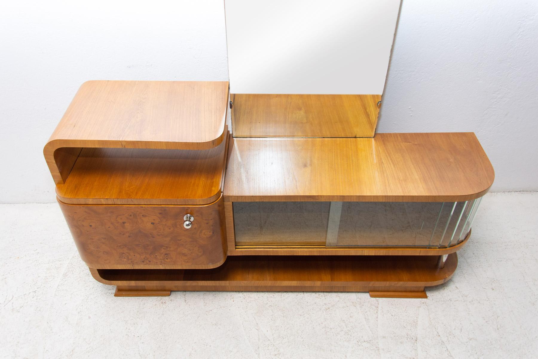 Fully Renovated Art Deco Walnut Dressing Table, 1940s For Sale 5