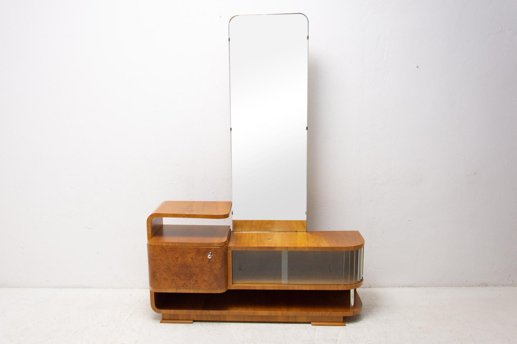 Fully Renovated Art Deco Walnut Dressing Table, 1940s For Sale 8