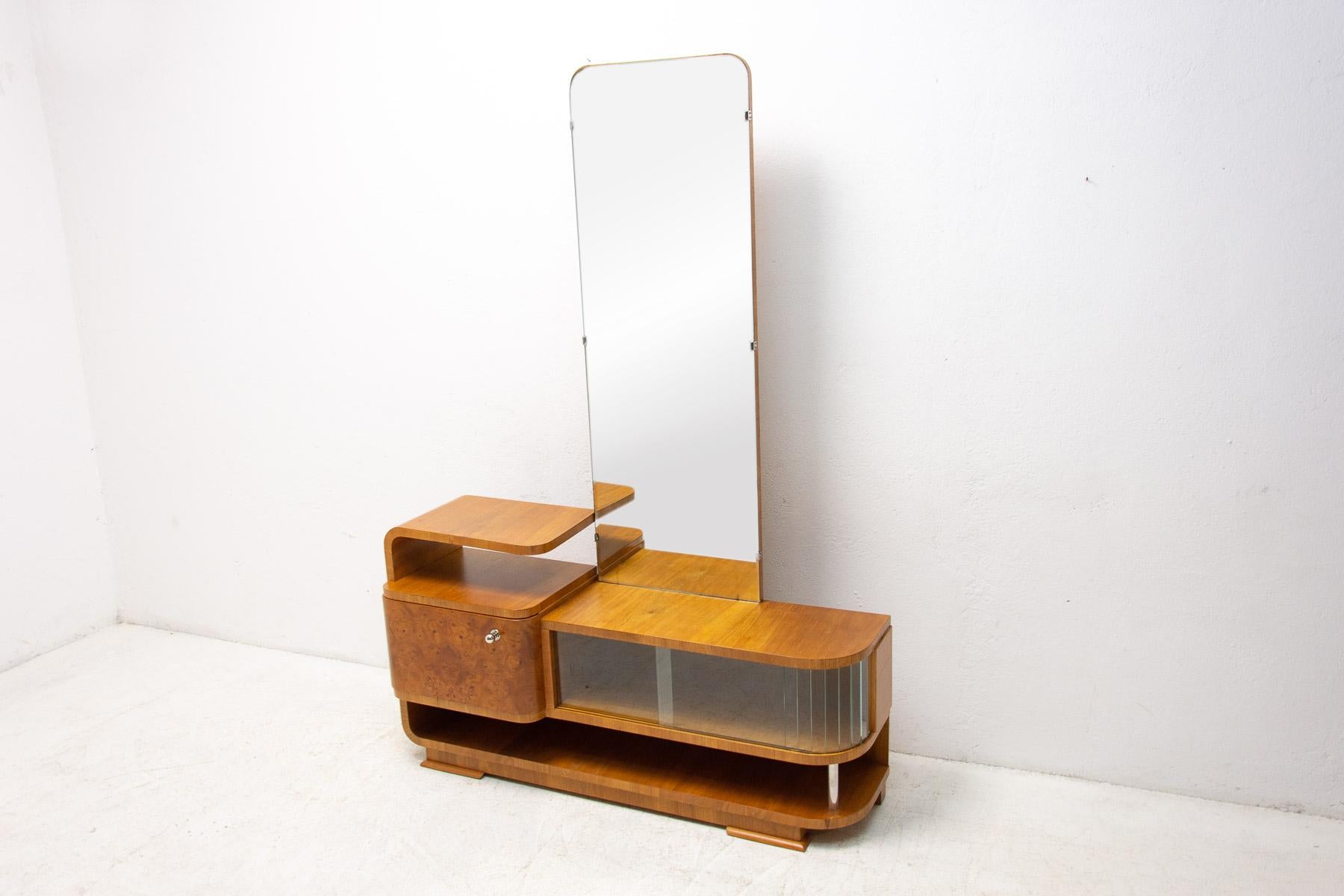 Fully Renovated Art Deco Walnut Dressing Table, 1940s For Sale 9