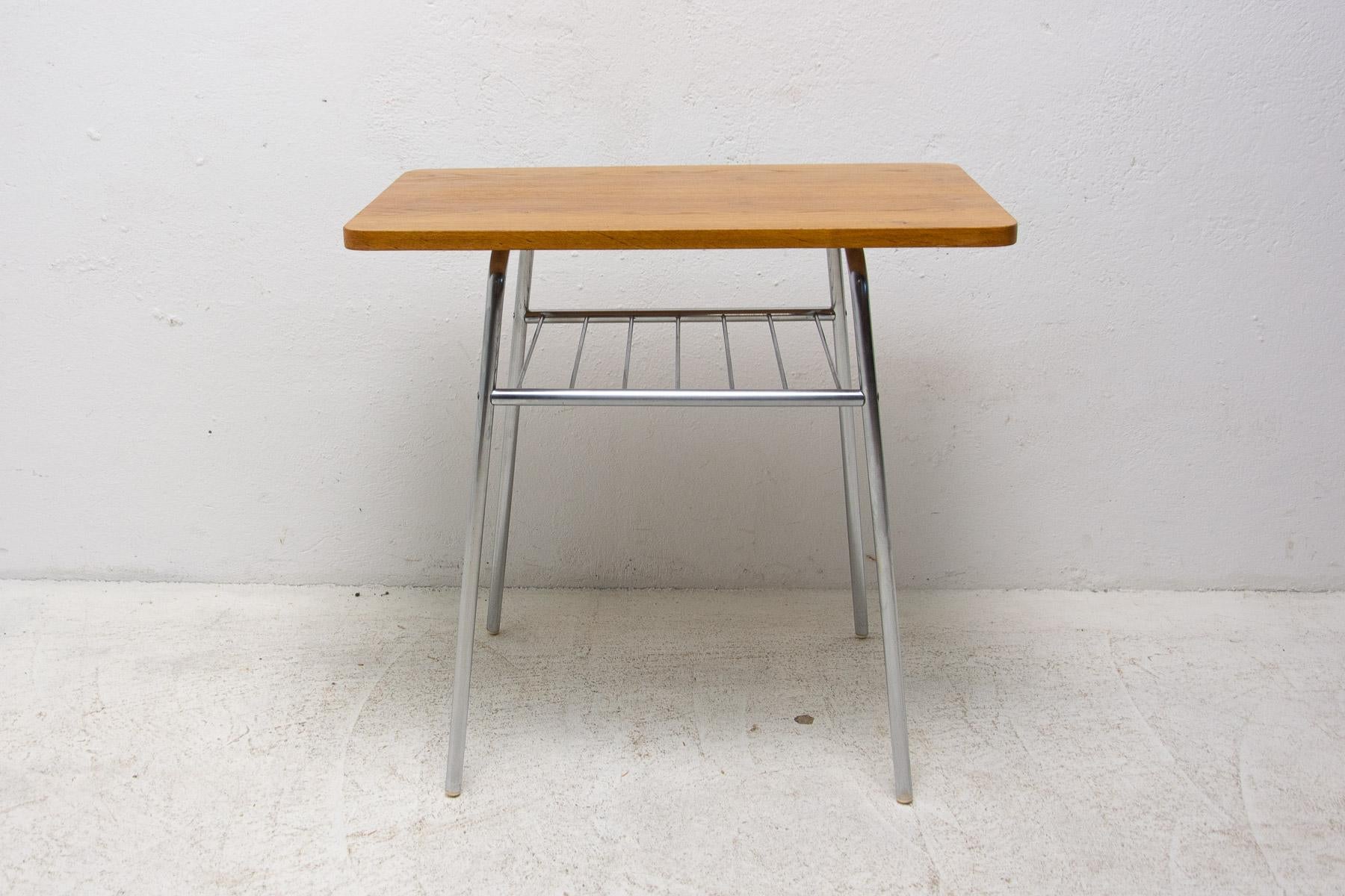 Fully Renovated Chrome and Wood Side Table, 1950s, Czechoslovakia For Sale 5