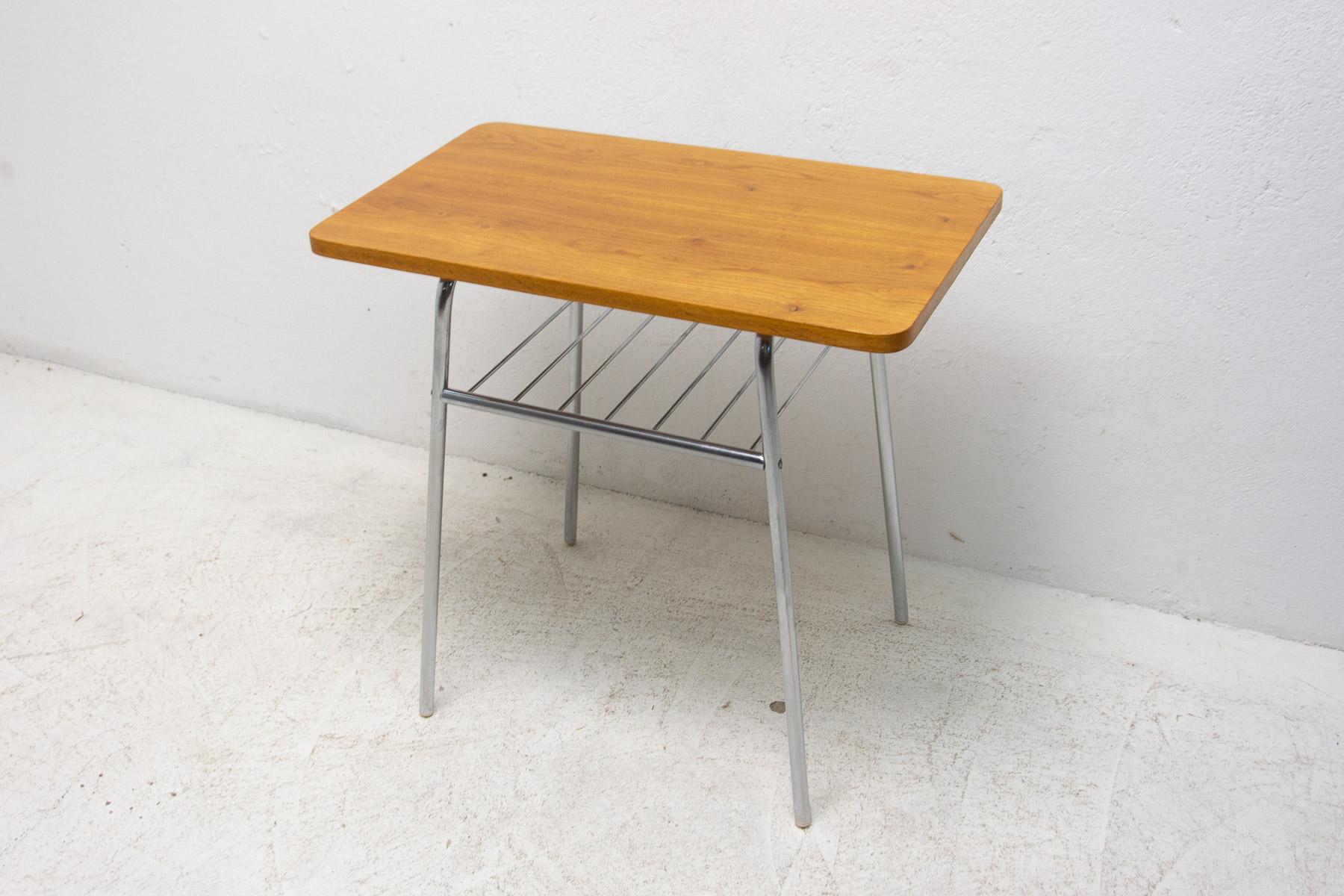 Fully Renovated Chrome and Wood Side Table, 1950s, Czechoslovakia For Sale 7