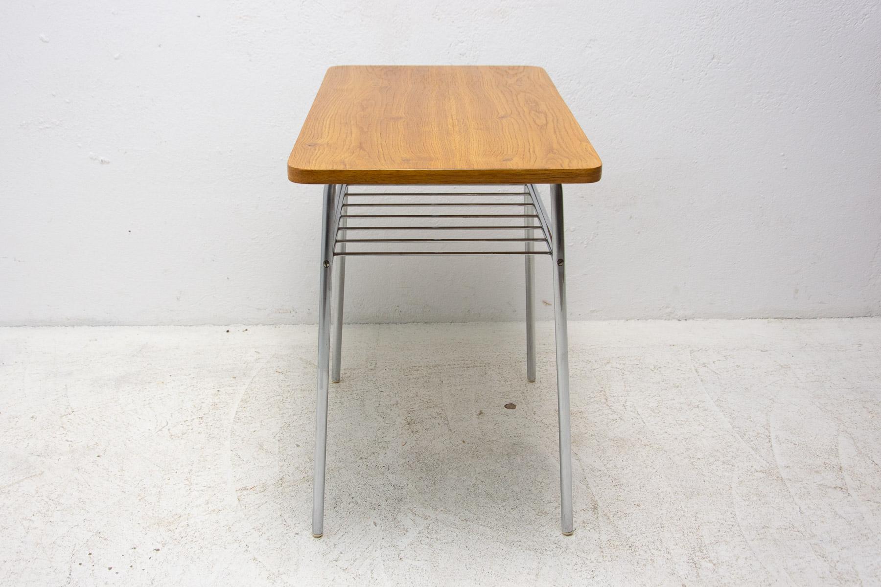 Fully Renovated Chrome and Wood Side Table, 1950s, Czechoslovakia In Excellent Condition For Sale In Prague 8, CZ