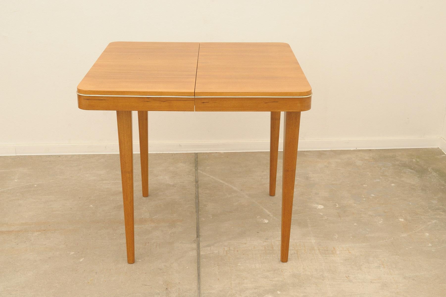  Fully renovated folding dining table by Jitona 1960´s, Czechoslovakia For Sale 5