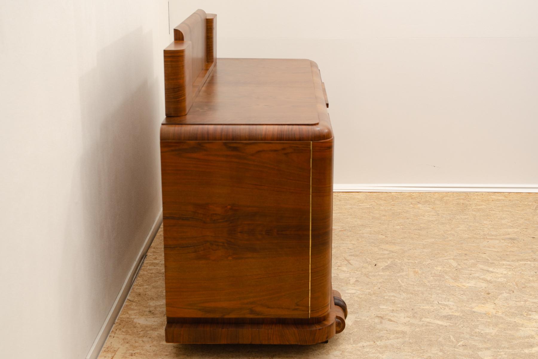 Aparador francés estilo ART DECO totalmente renovado, años 30 Chapado en venta