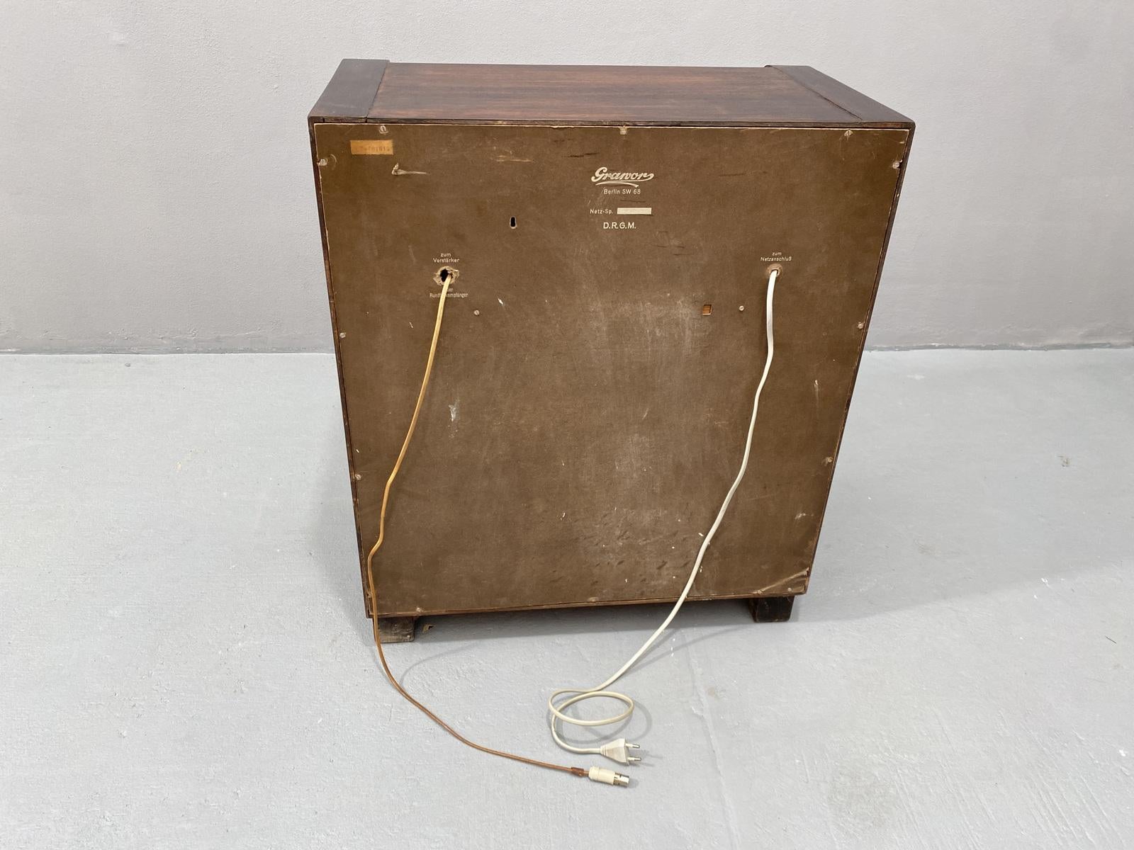 Mobile di metà secolo completamente ristrutturato con giradischi incorporato, Germania, 1950 in vendita 11