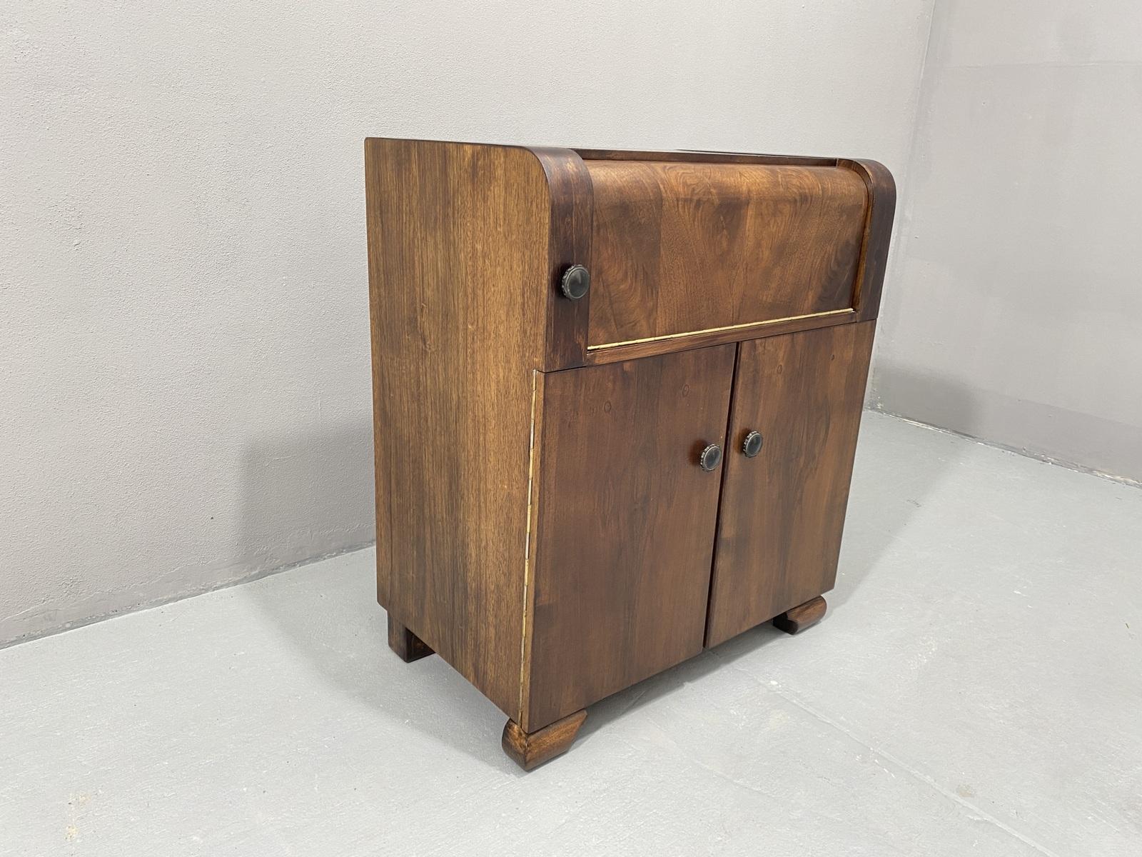 Impiallacciato Mobile di metà secolo completamente ristrutturato con giradischi incorporato, Germania, 1950 in vendita