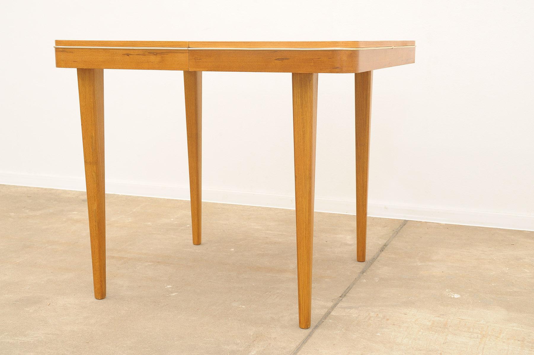 20th Century Fully renovated midcentury dining table by Jitona 1960´s, Czechoslovakia For Sale