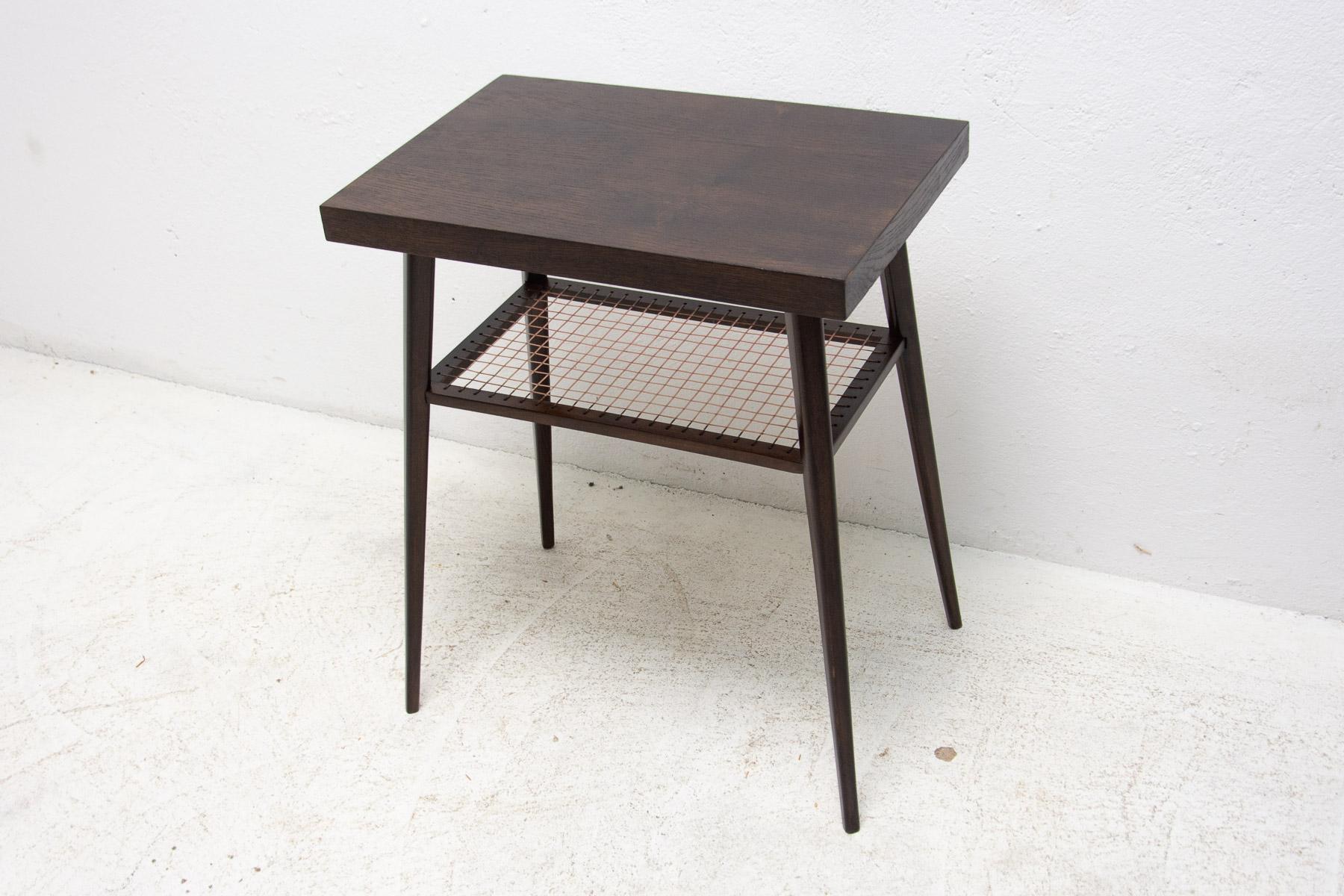 Fully Renovated Table from Dřevopodnik Holešov, Czechoslovakia, 1960's For Sale 5