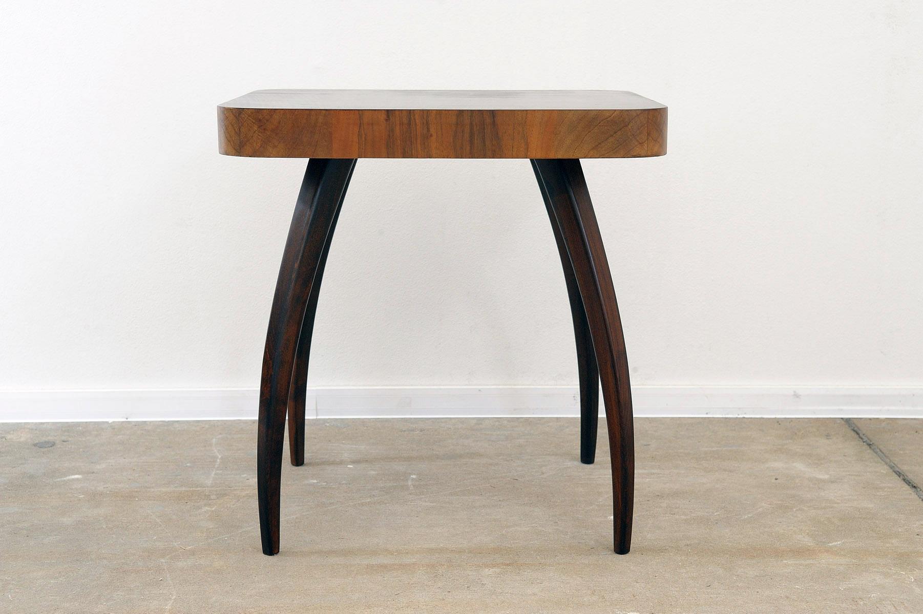 Fully renovated walnut Spider table H259 by Jindřich Halabala, 1950´s 3
