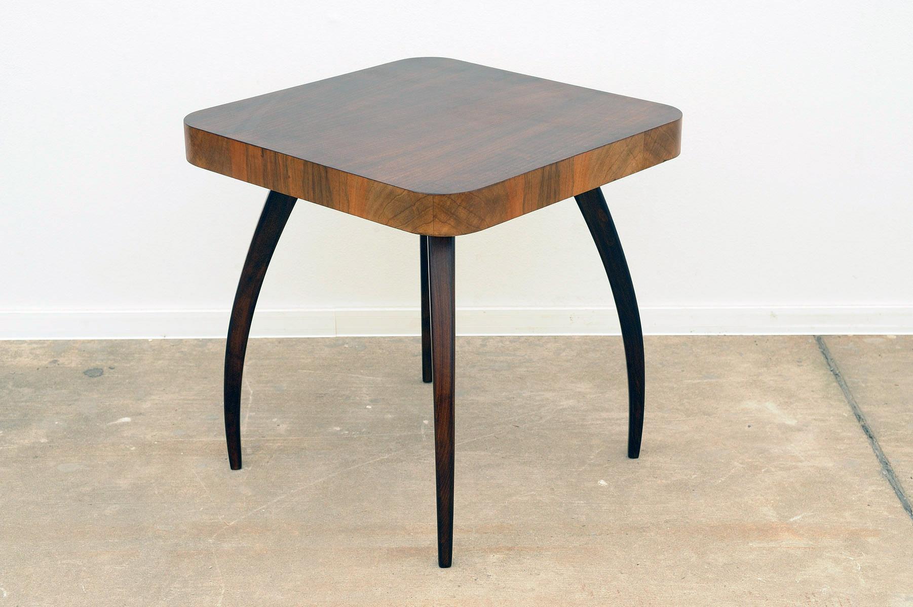 Fully renovated walnut Spider table H259 by Jindřich Halabala, 1950´s 4