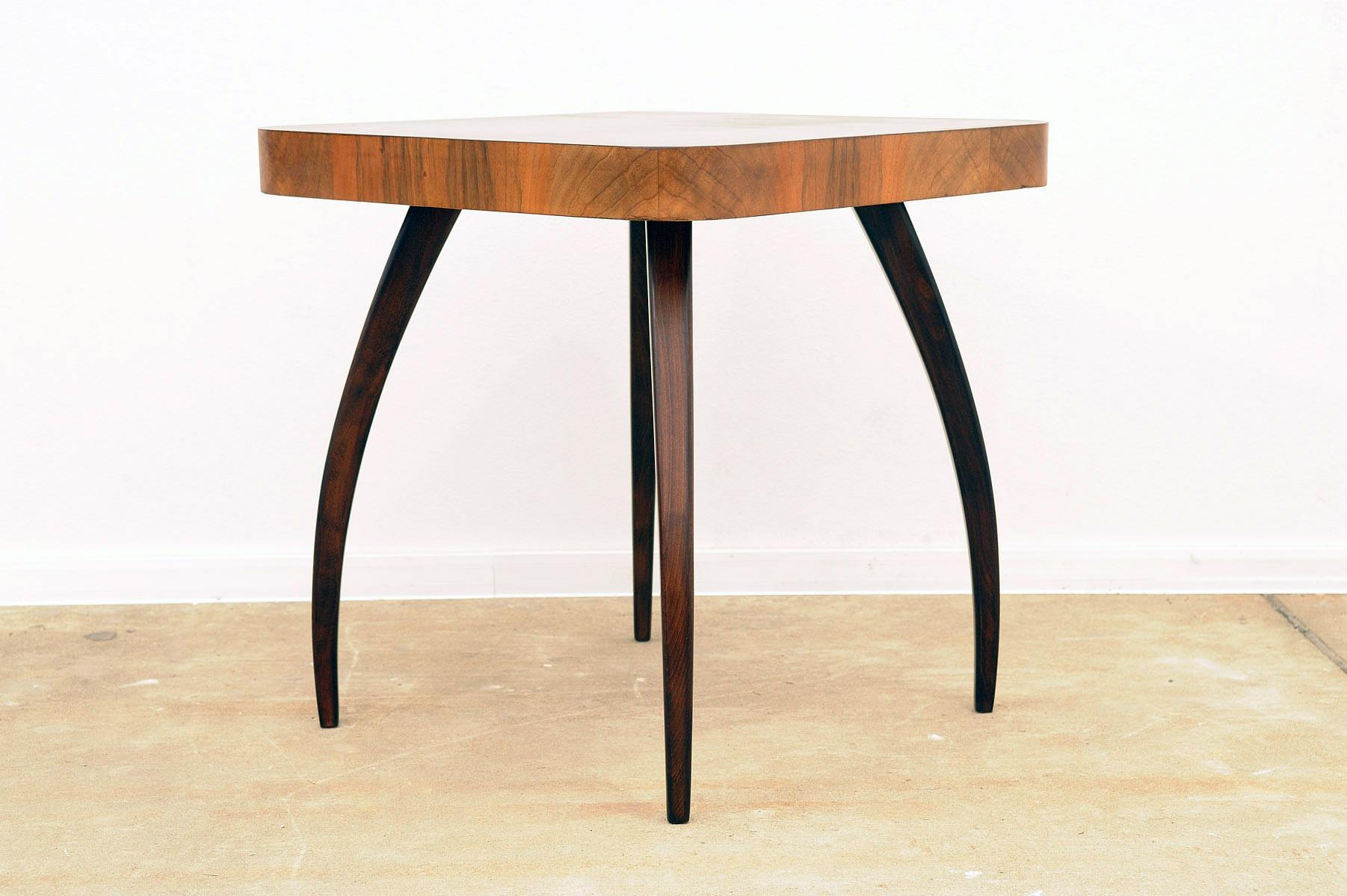 Fully renovated walnut Spider table H259 by Jindřich Halabala, 1950´s 5