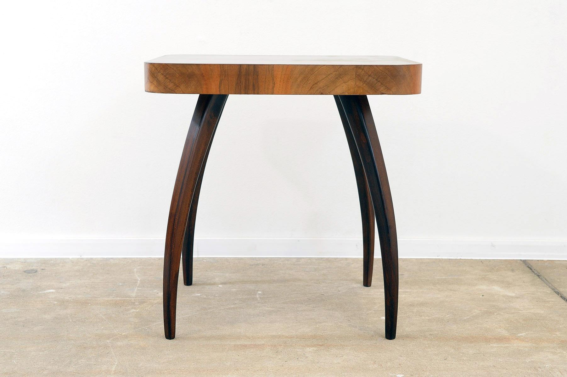 Fully renovated walnut Spider table H259 by Jindřich Halabala, 1950´s 7