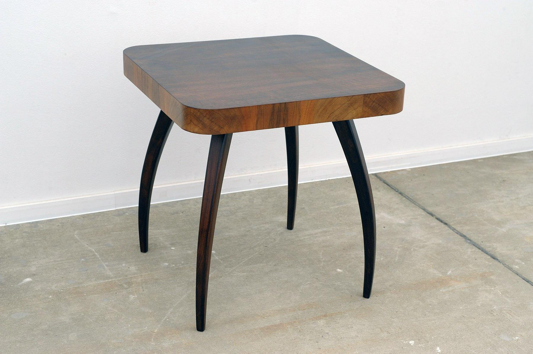 Fully renovated walnut Spider table H259 by Jindřich Halabala, 1950´s 8