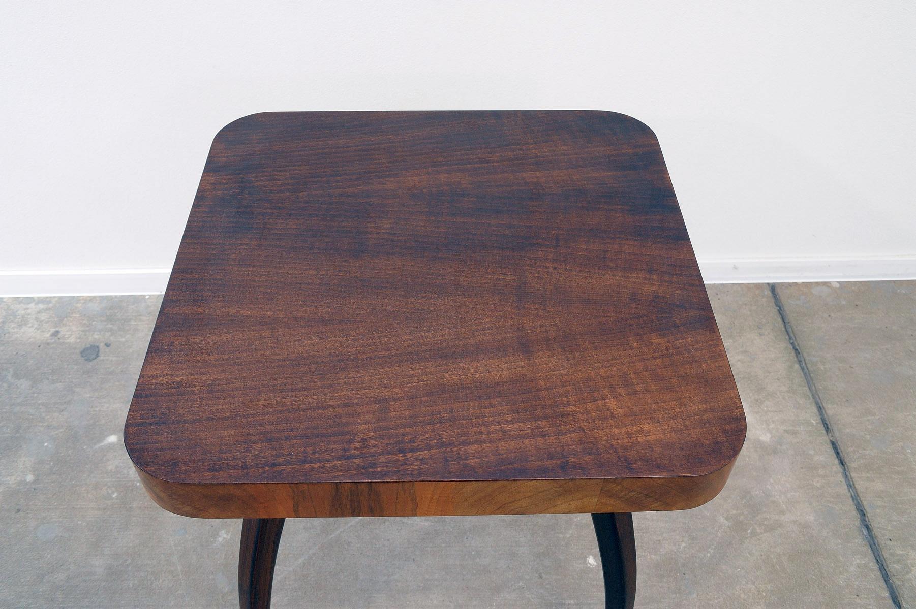 Fully renovated walnut Spider table H259 by Jindřich Halabala, 1950´s 9