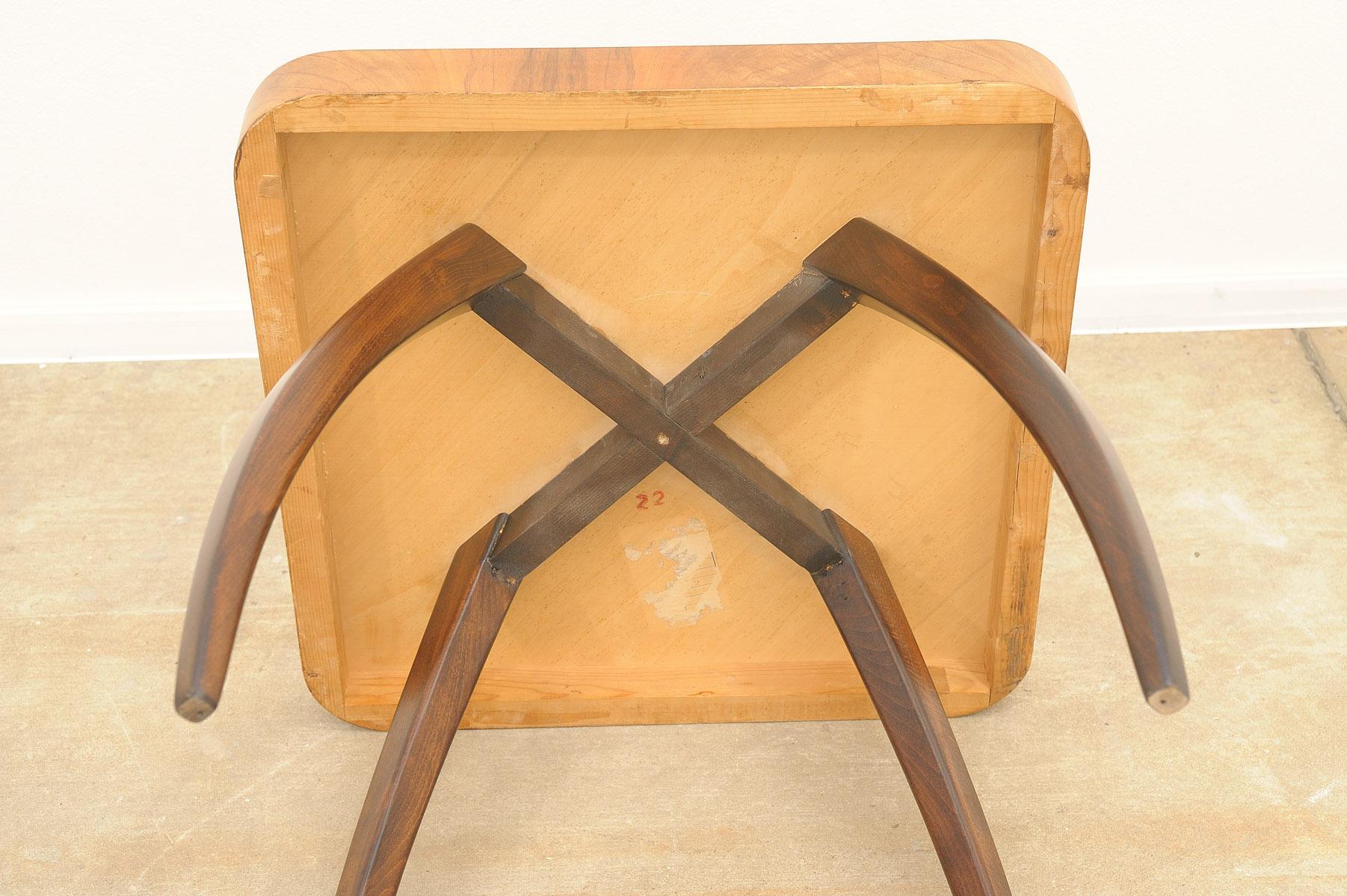 Fully renovated walnut Spider table H259 by Jindřich Halabala, 1950´s 10