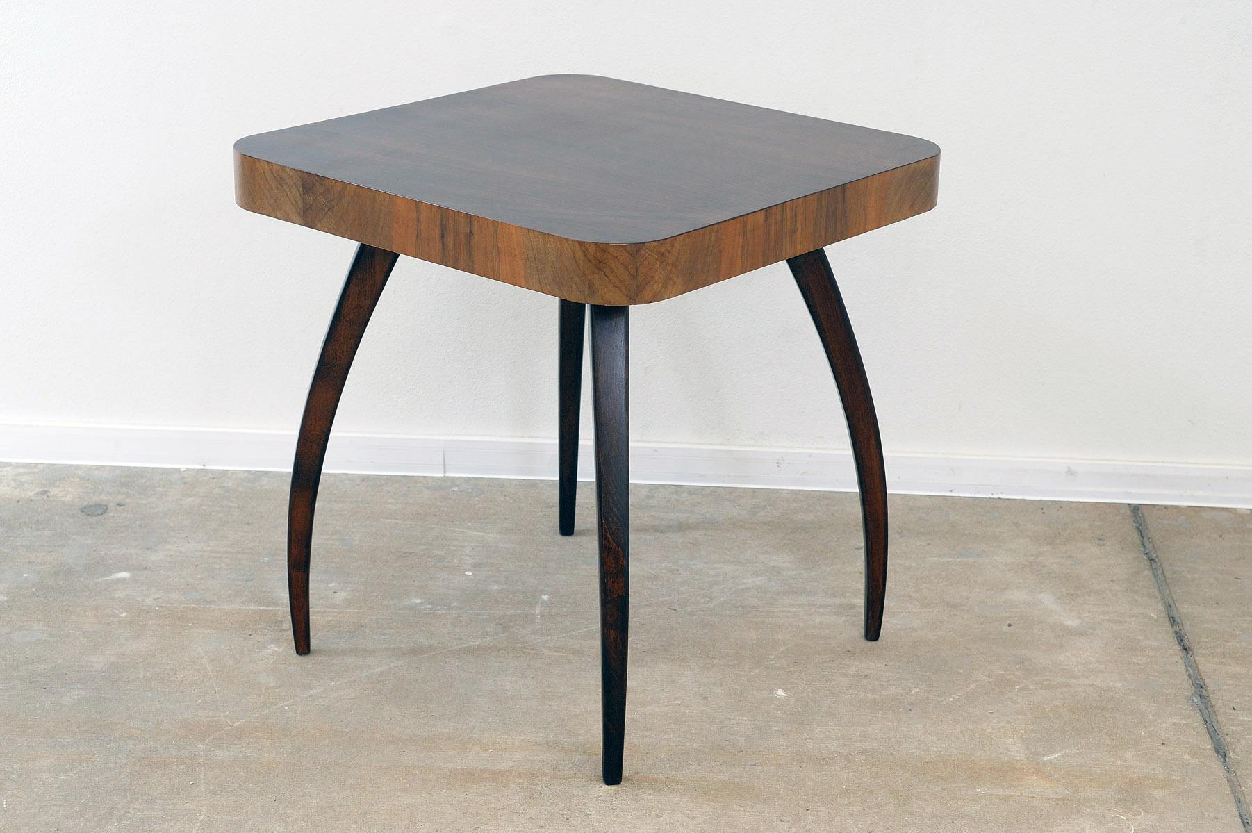 Wood Fully renovated walnut Spider table H259 by Jindřich Halabala, 1950´s