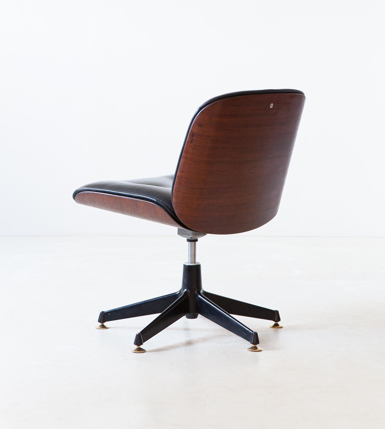 Italian Fully Renoved Desk Chair in Black Leather and Walnut by Ico Parisi for MIM