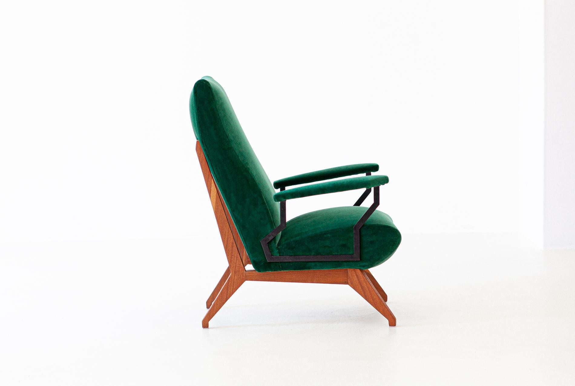 Mid-Century Modern Fully Restored 1950s Rare Italian Modern Armchair
