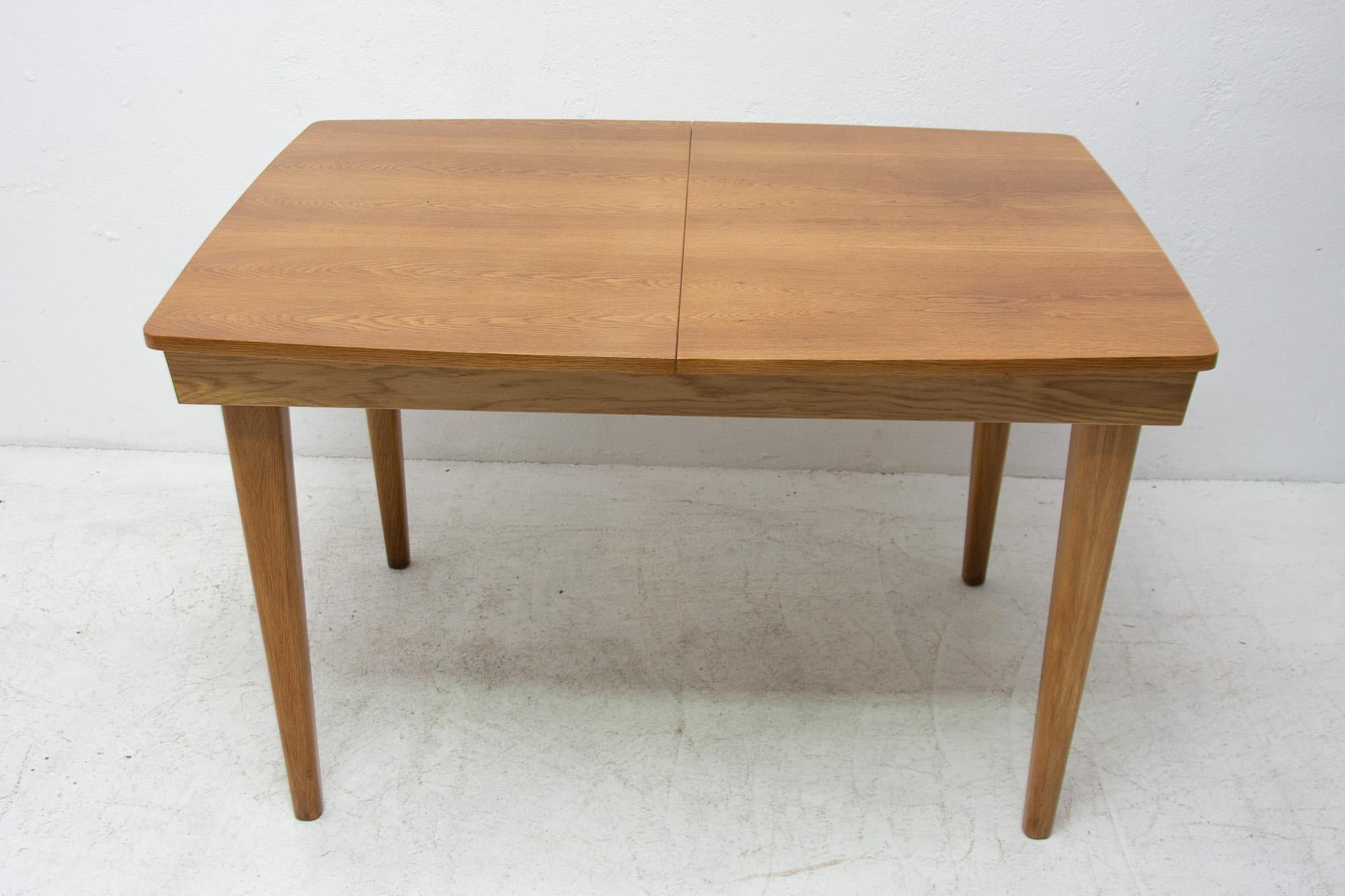 Scandinavian Modern Fully Restored Adjustable Dining Table by UP Závody, 1960s, Czechoslovakia