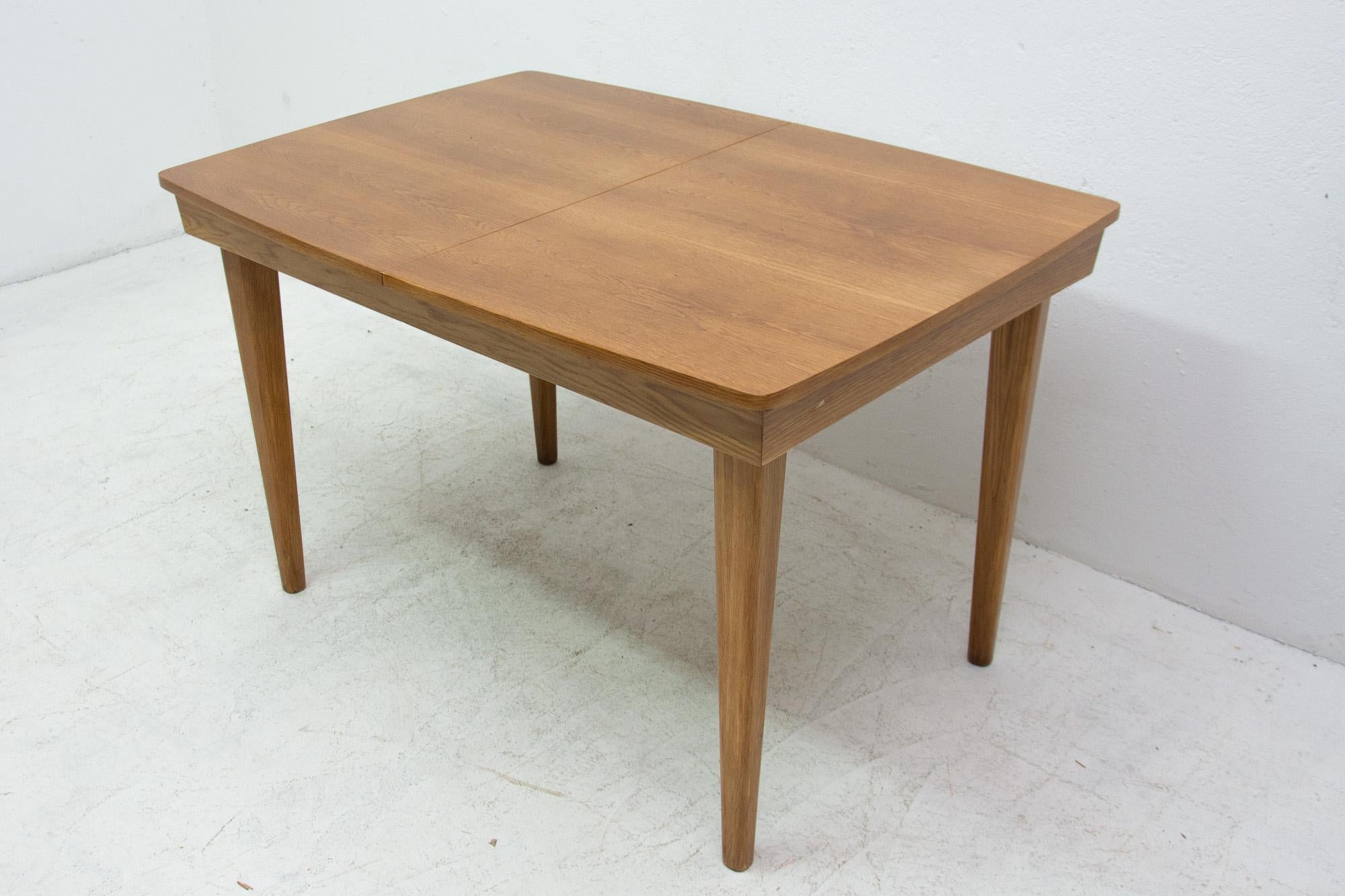 Wood Fully Restored Adjustable Dining Table by UP Závody, 1960s, Czechoslovakia