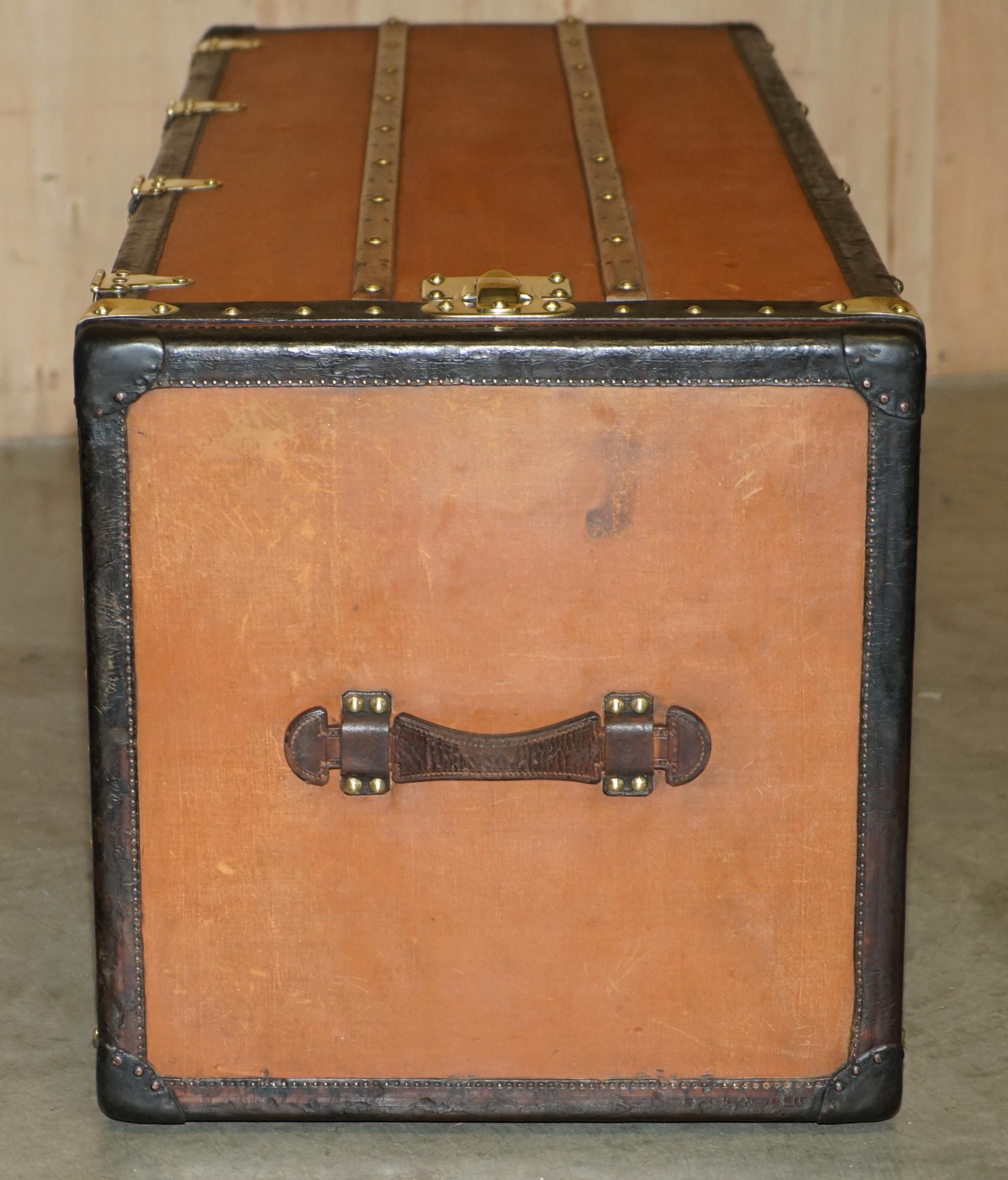 FULLY RESTORED ANTiQUE 1910 LOUIS VUITTON STAMPED & SIGNED MALLE PENDERIE TRUNK For Sale 3