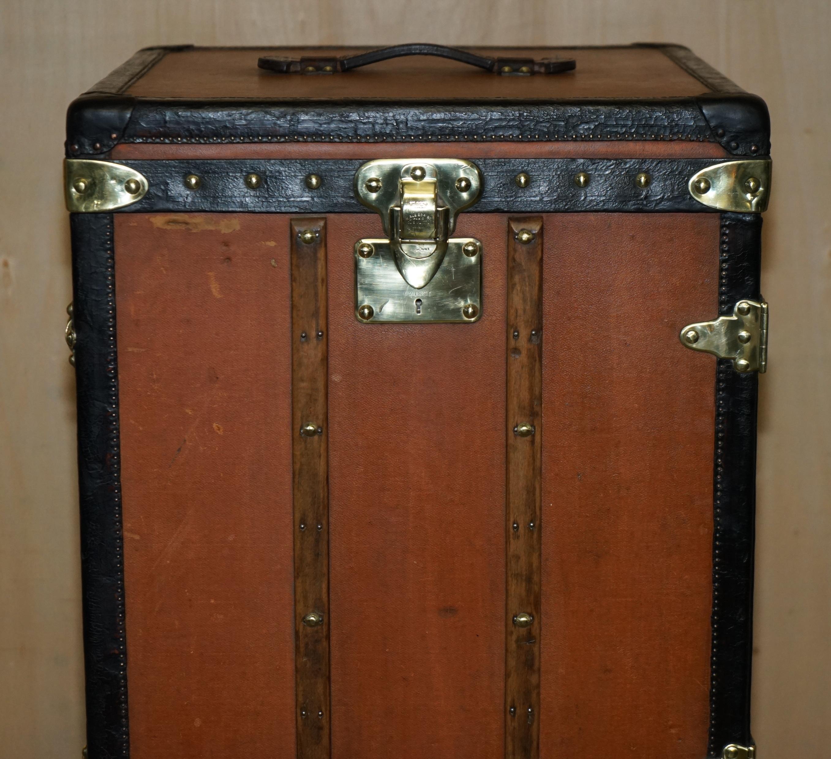 French FULLY RESTORED ANTiQUE 1910 LOUIS VUITTON STAMPED & SIGNED MALLE PENDERIE TRUNK For Sale