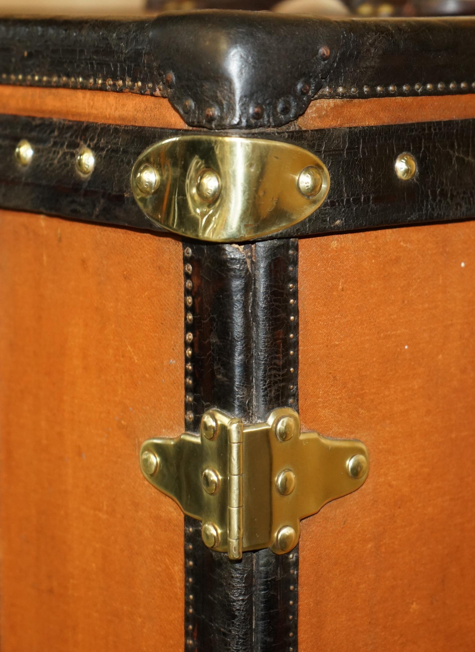 Hand-Crafted FULLY RESTORED ANTiQUE 1910 LOUIS VUITTON STAMPED & SIGNED MALLE PENDERIE TRUNK For Sale
