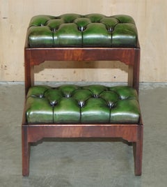 VOLLSTÄNDIG RESTORIERTE ANTIQUE FLAMED HARDWOOD GREEN LEATHER CHESTERFIELD LIBRARY STEPs