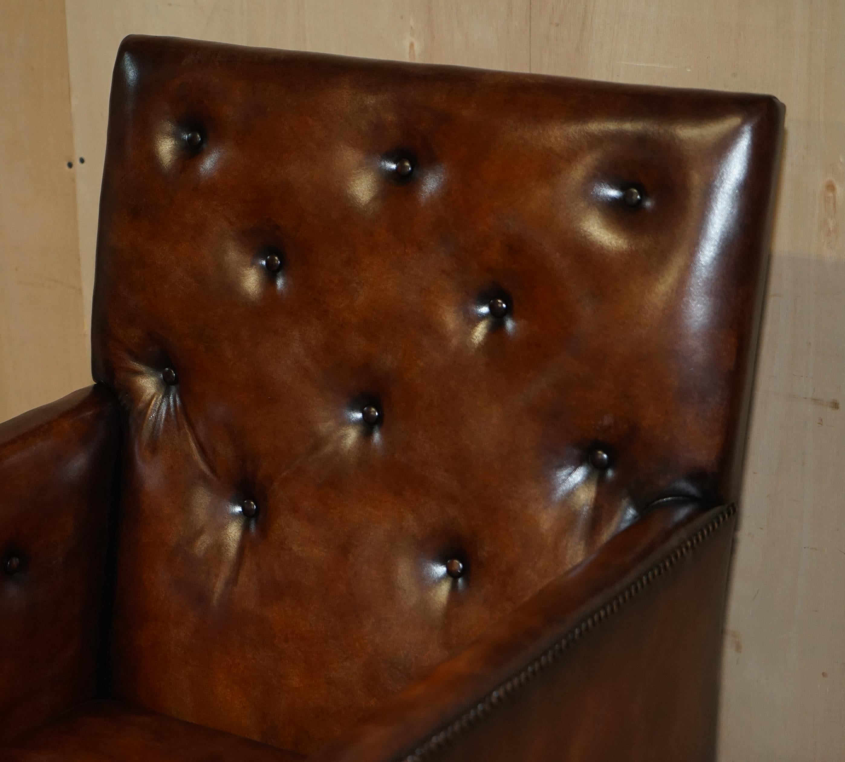 Fully Restored Antique George III circa 1780 Brown Leather Chesterfield Armchair For Sale 4
