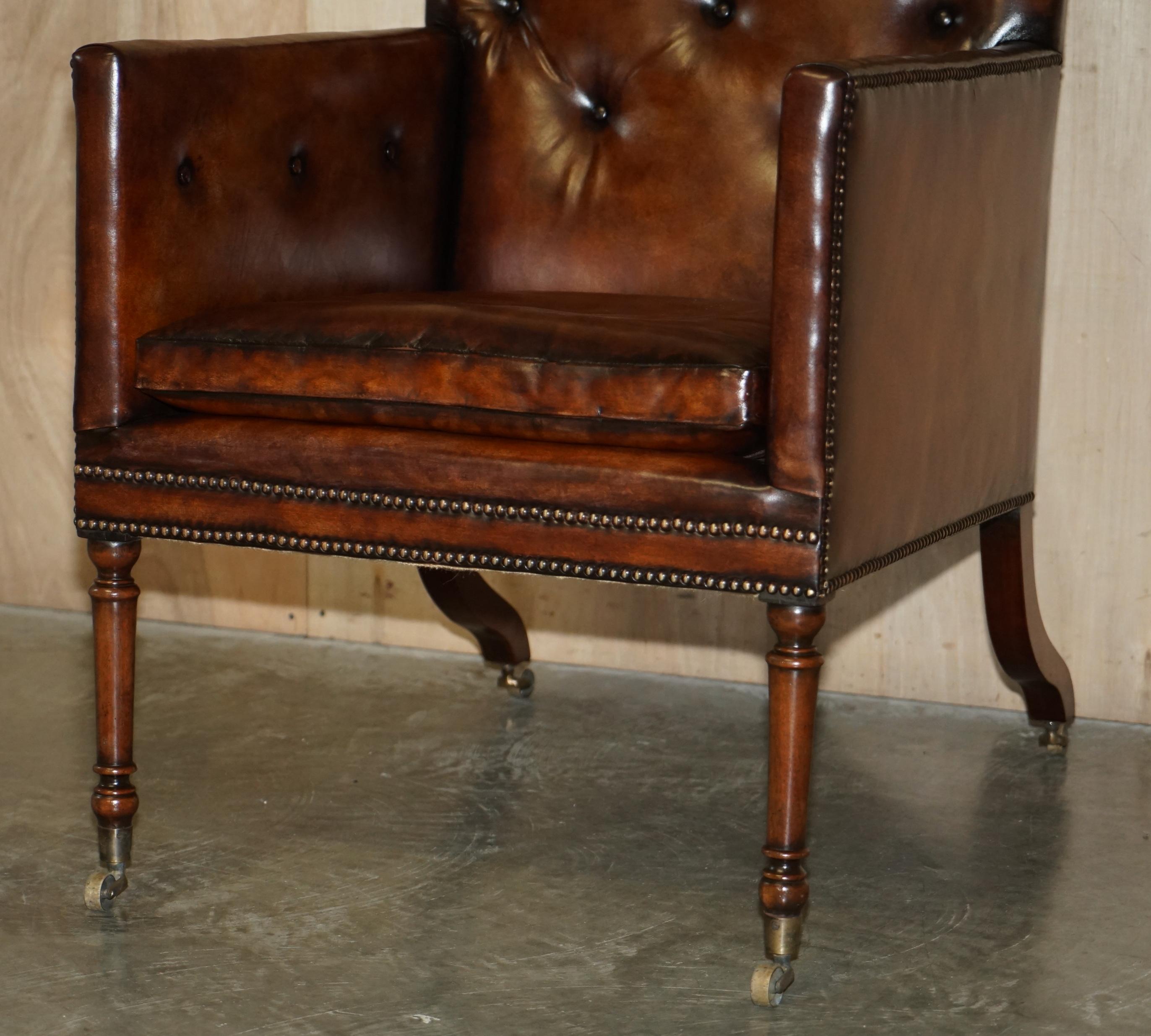 Fully Restored Antique George III circa 1780 Brown Leather Chesterfield Armchair For Sale 6