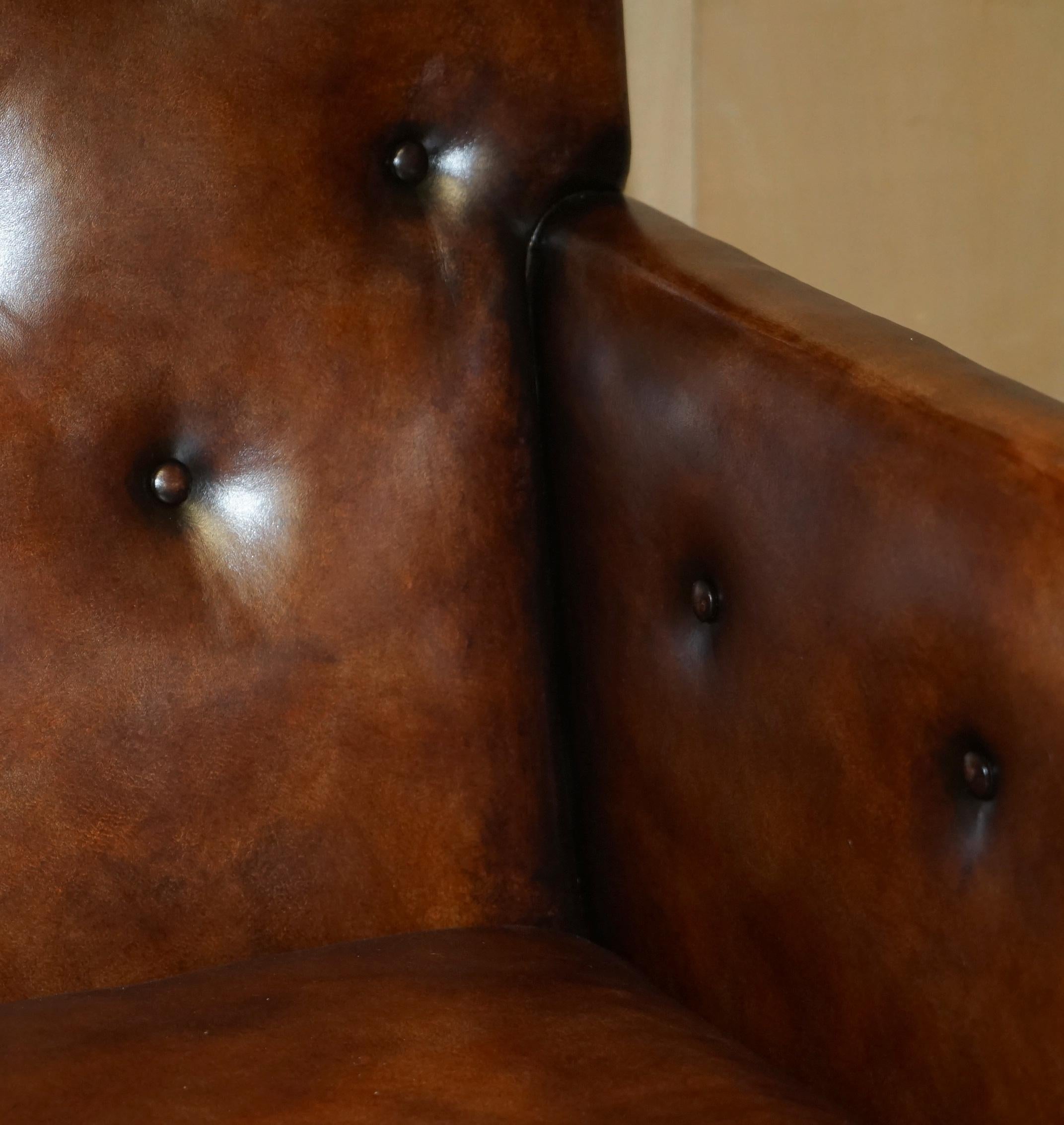 Fully Restored Antique George III circa 1780 Brown Leather Chesterfield Armchair For Sale 10