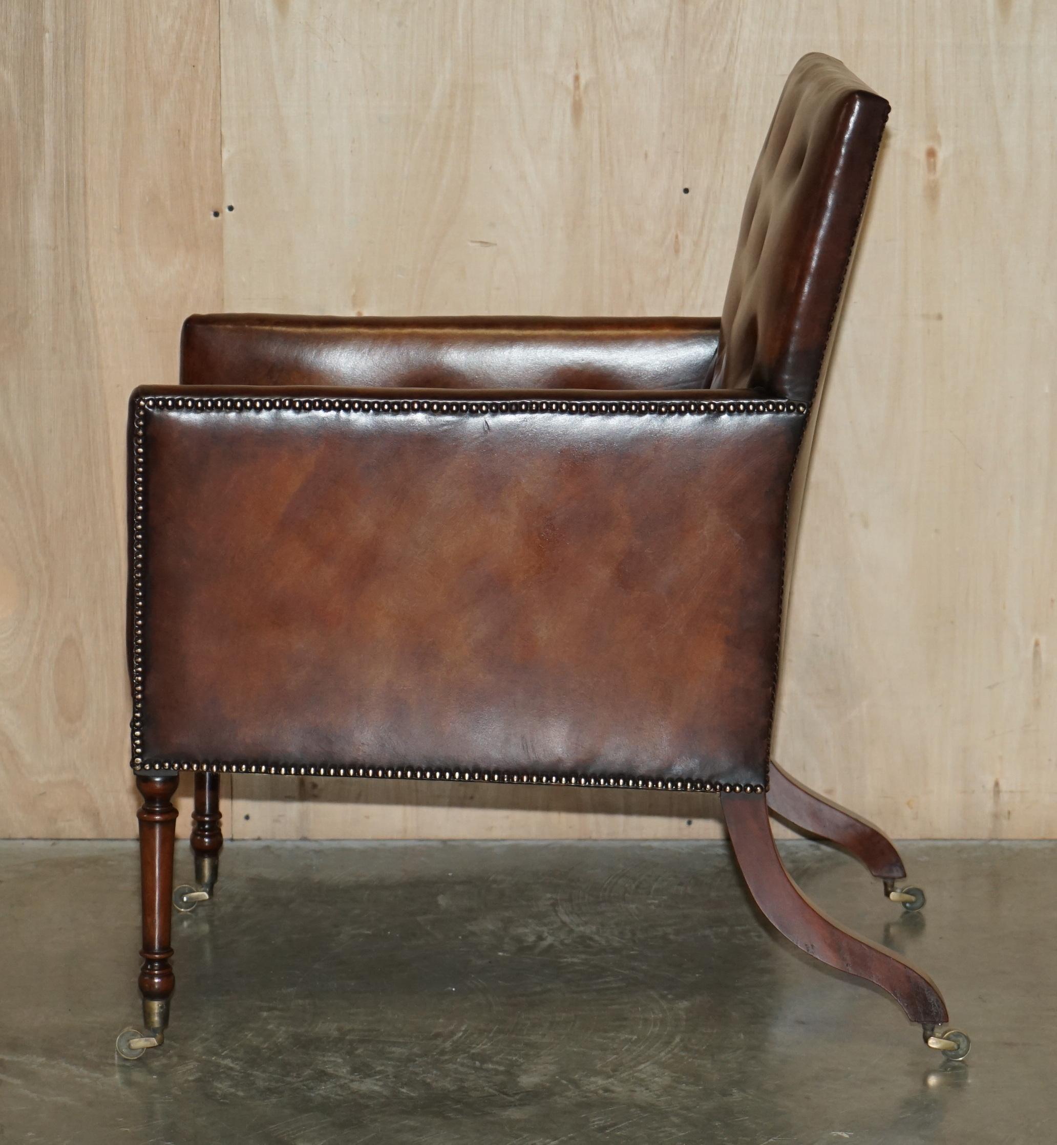 Fully Restored Antique George III circa 1780 Brown Leather Chesterfield Armchair For Sale 11