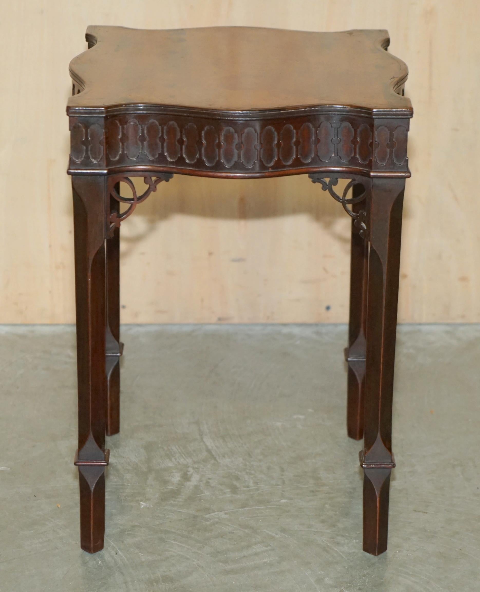FULLY RESTORED ANTIQUE HOWARD & SONS THOMAS CHIPPENDALE KETTLE STAND SiDE TABLE For Sale 13