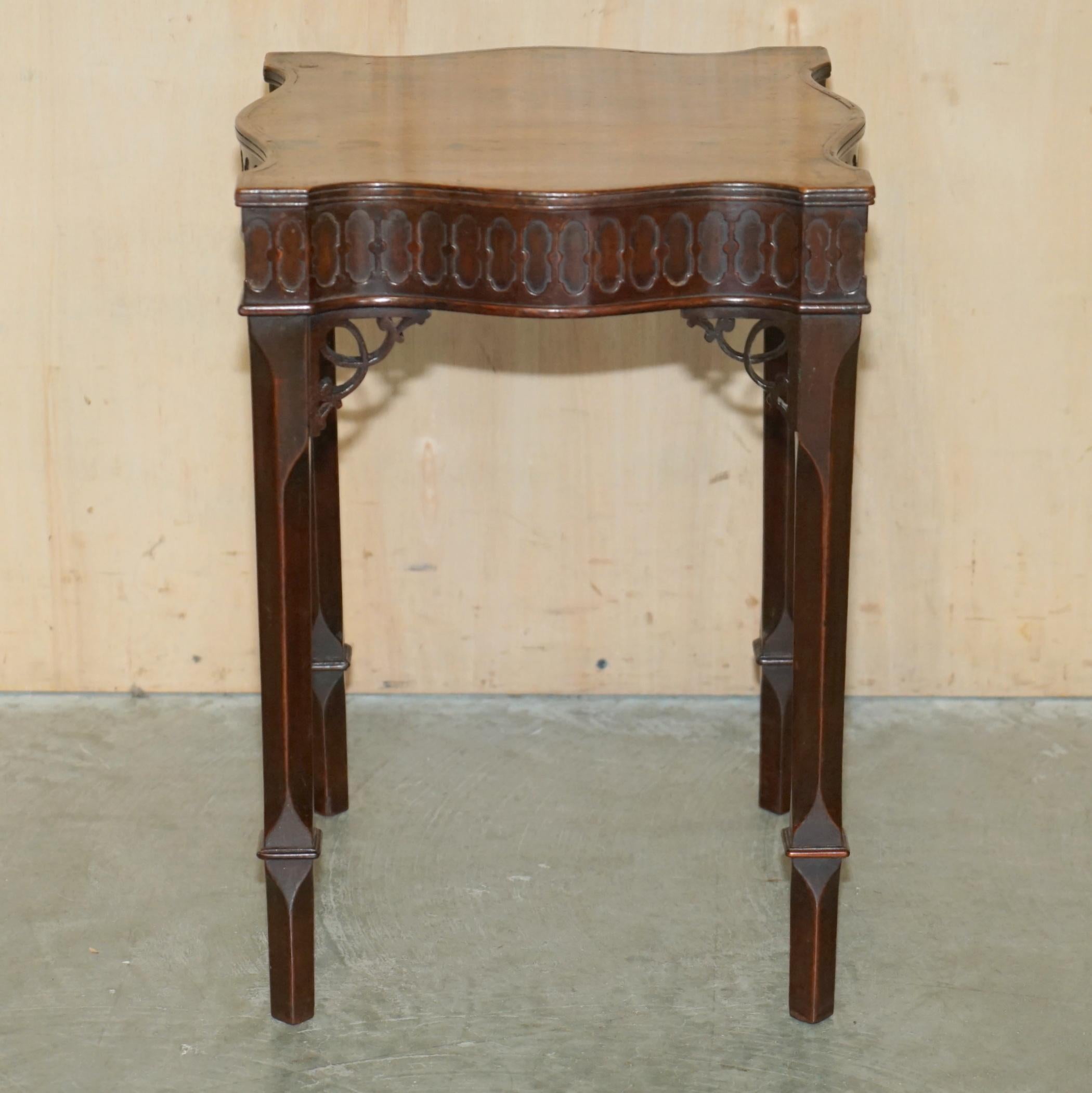 English FULLY RESTORED ANTIQUE HOWARD & SONS THOMAS CHIPPENDALE KETTLE STAND SiDE TABLE For Sale
