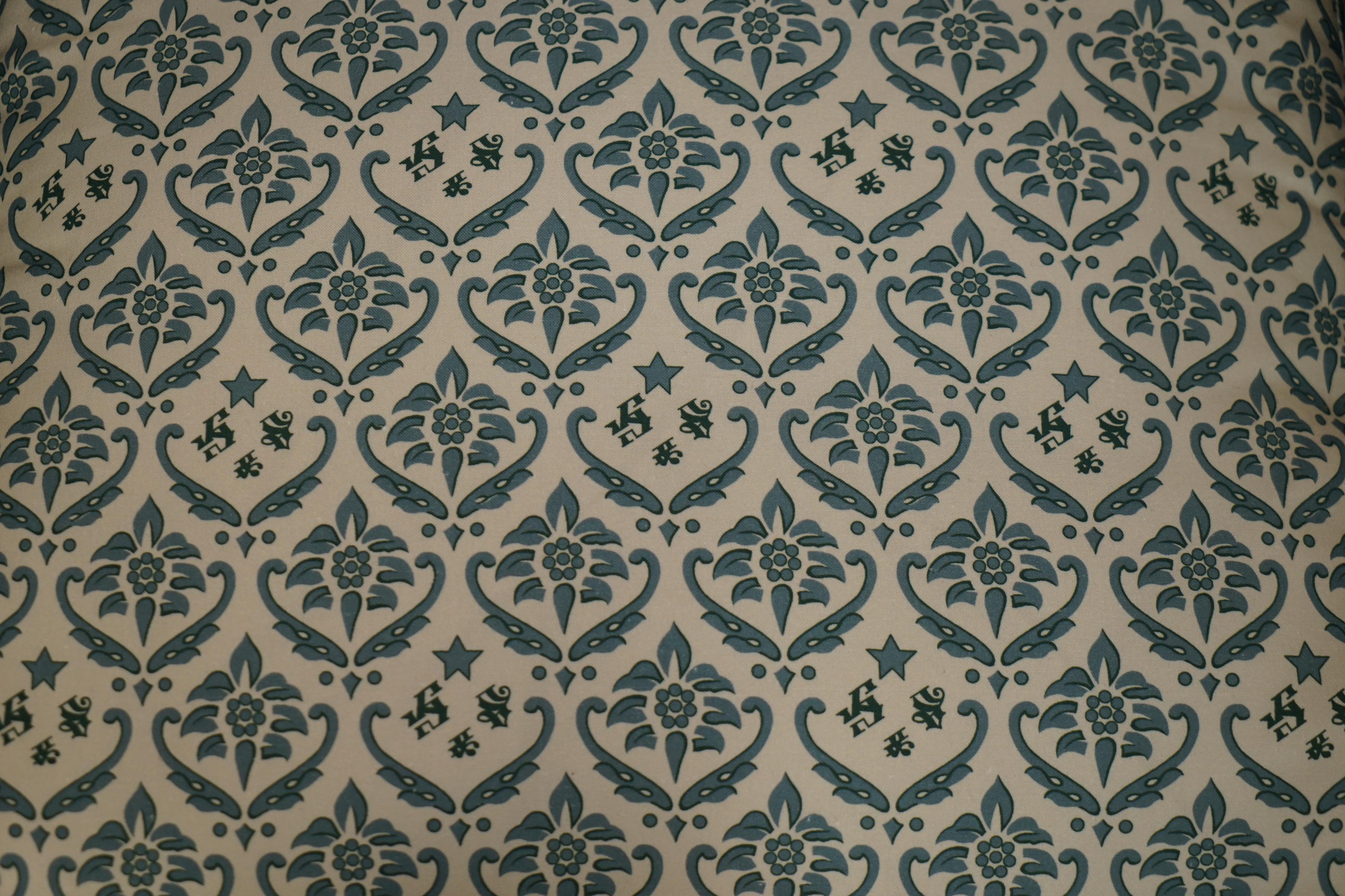 POLTRONA FACILE ORIGINALE DI Howard and Sons COMPLETAMENTE RESTAURATA IN TESSUTO DI CICCERATO in vendita 3