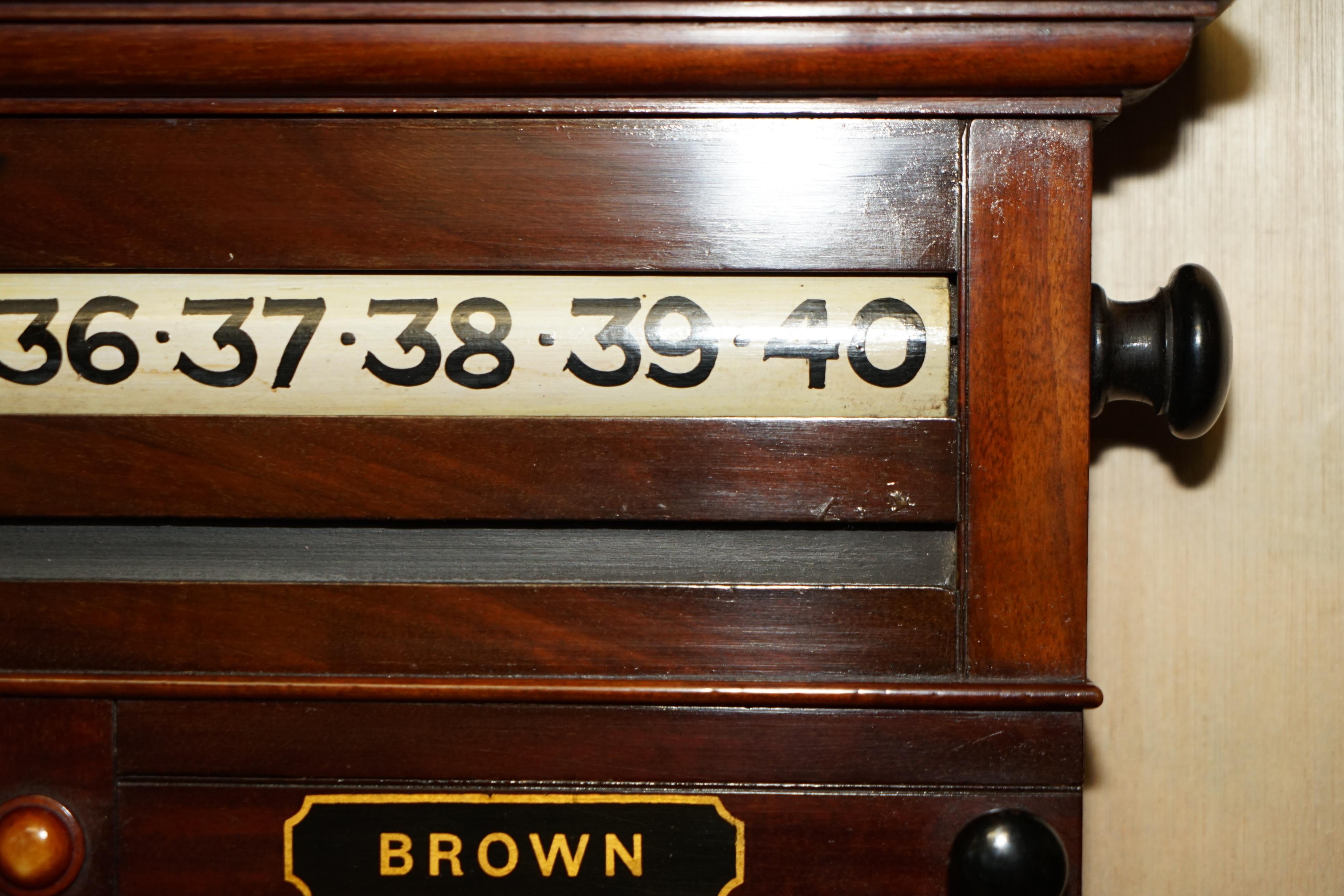 FULLY RESTORED ANTiQUE VICTORIAN BURROUGHES & WATTS LONDON SNOOKER SCOREBOARD For Sale 4