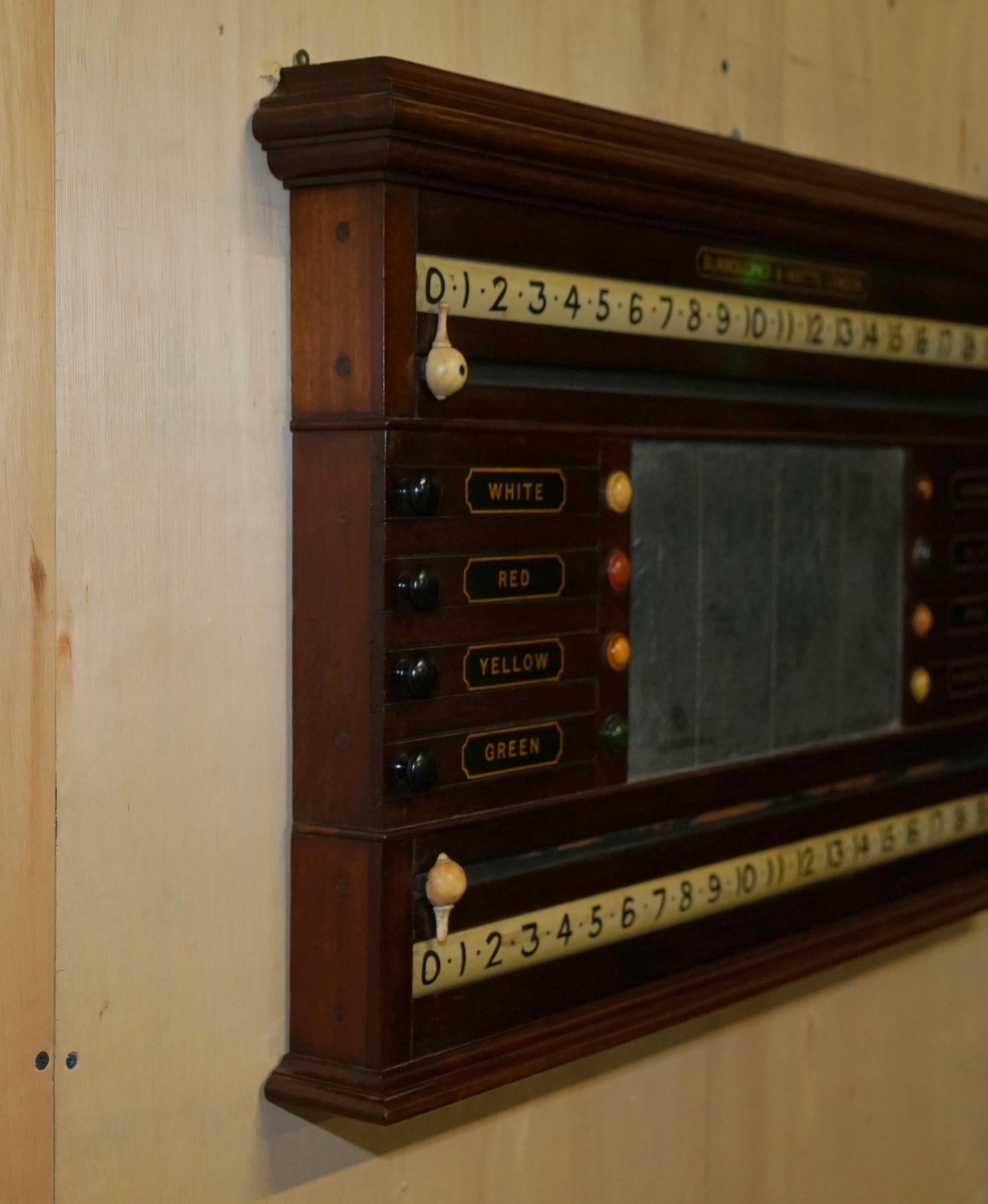 FULLY RESTORED ANTiQUE VICTORIAN BURROUGHES & WATTS LONDON SNOOKER SCOREBOARD For Sale 8