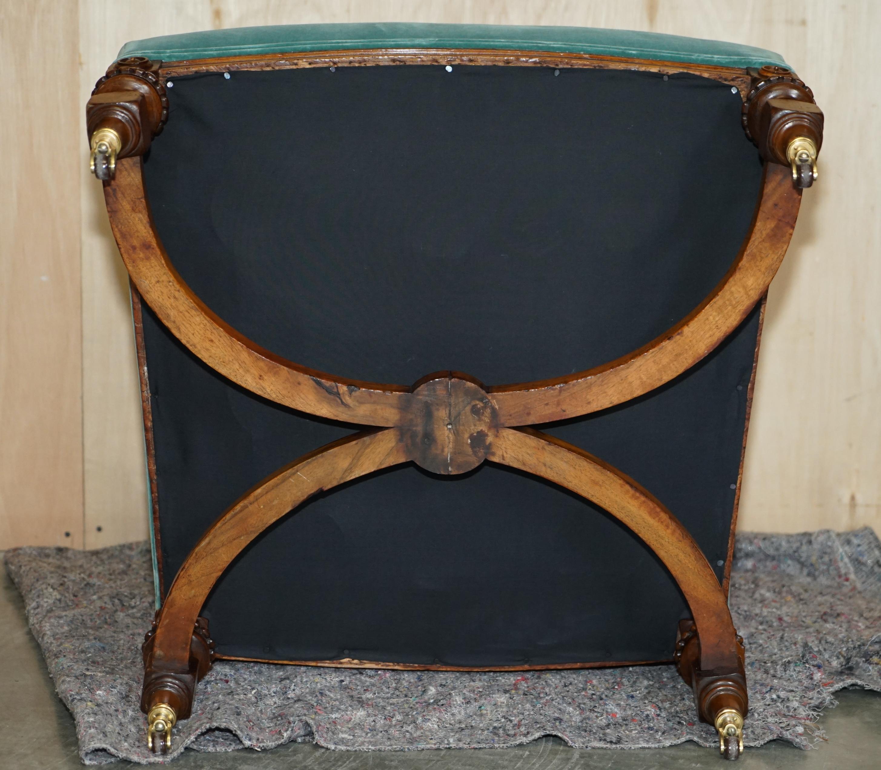 FULLY RESTORED ANTIQUE VICTORIAN LIBRARY ARMCHAiR MULBERRY VELVET UPHOLSTERY For Sale 13