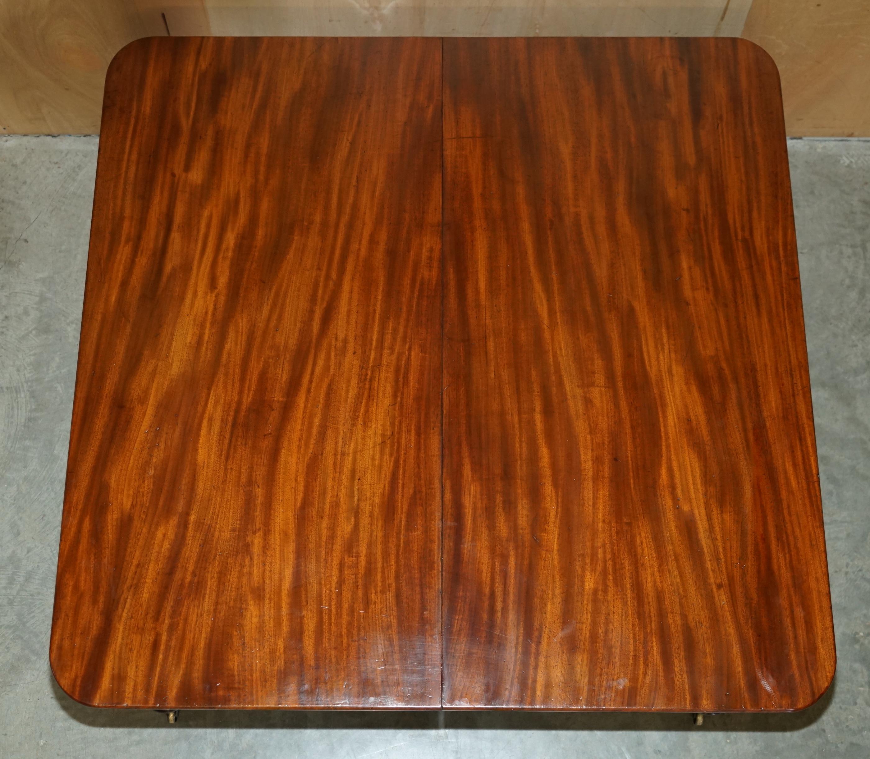 Hardwood FULLY RESTORED ANTiQUE WILLIAM IV CIRCA 1830 4-12 PERSON EXTENDING DINING TABLE For Sale