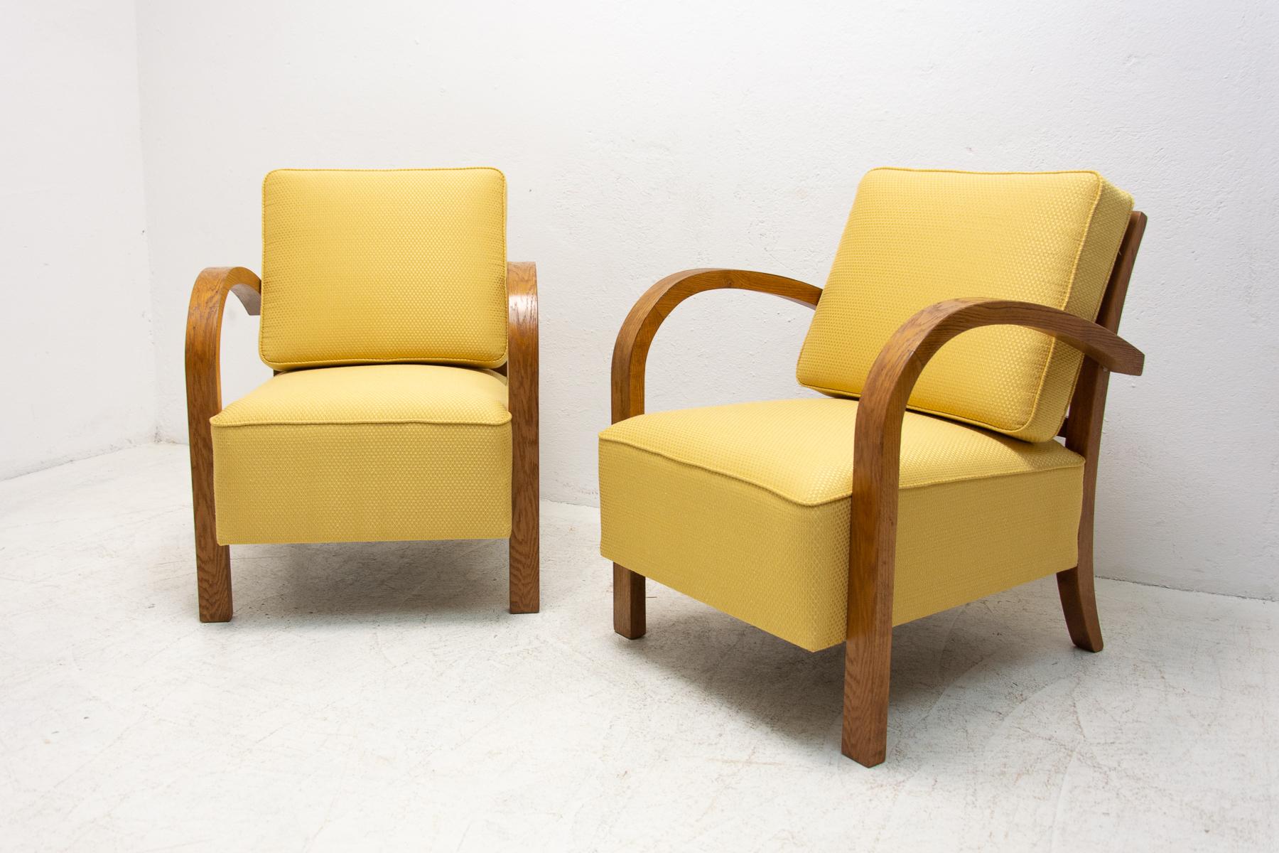 Fully Restored Art Deco Beechwood Armchairs, 1930's, Bohemia, Set of 2 In Excellent Condition In Prague 8, CZ