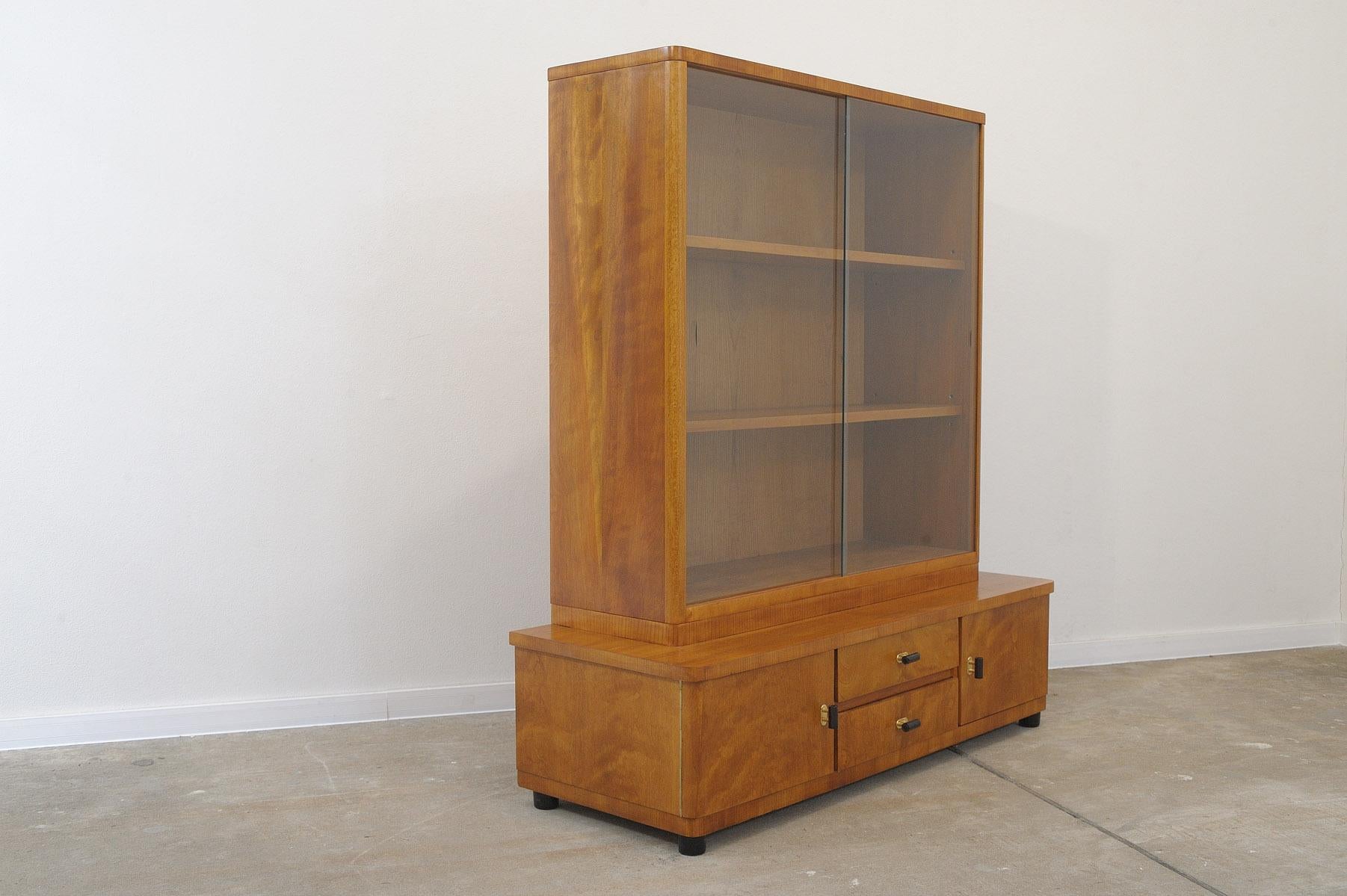  Fully restored ART DECO bookcase, 1930´s, Czechoslovakia For Sale 1