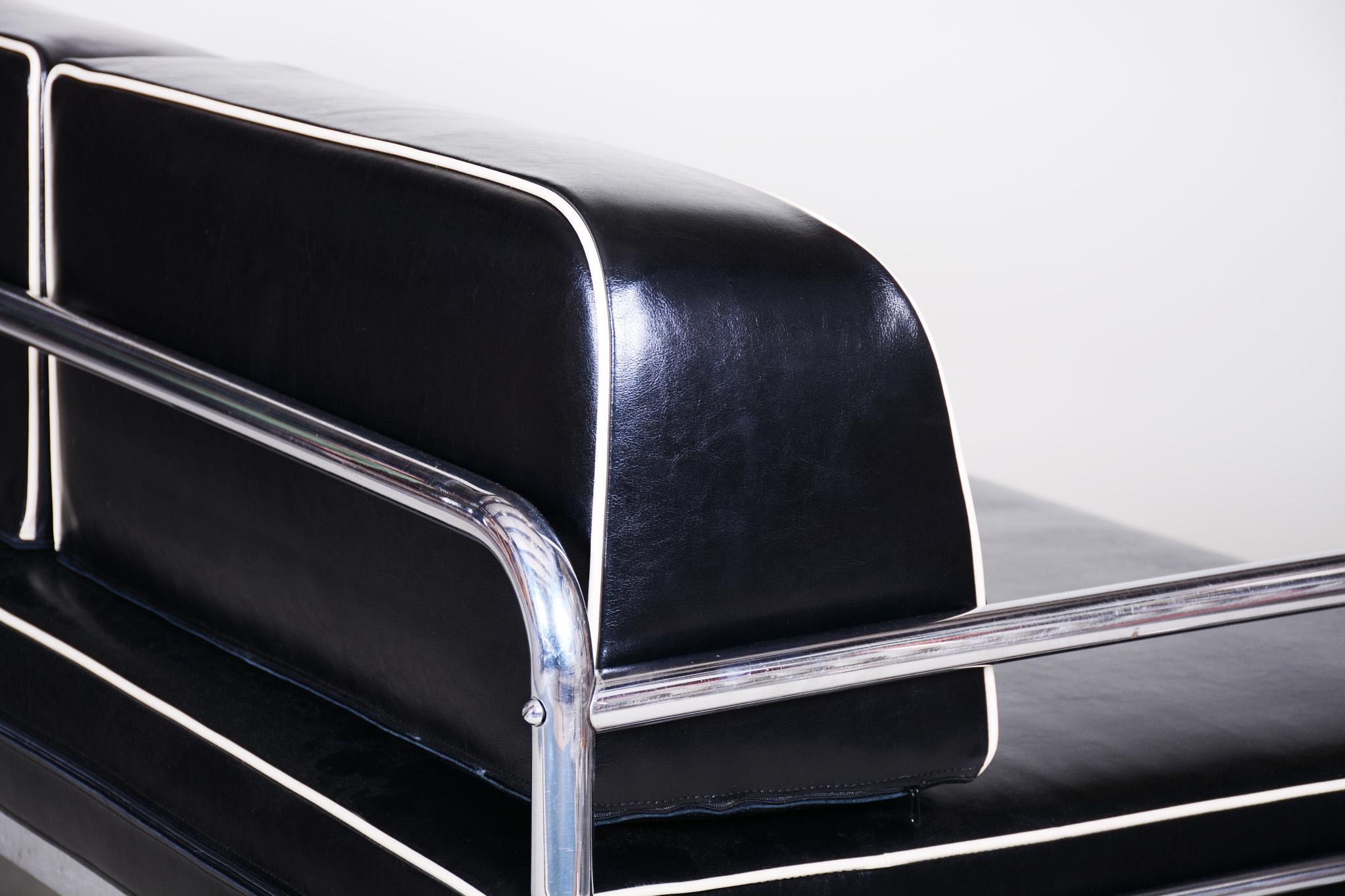 20th Century Fully Restored Bauhaus Black Leather Tubular Chrome Sofa by Robert Slezák, 1930s
